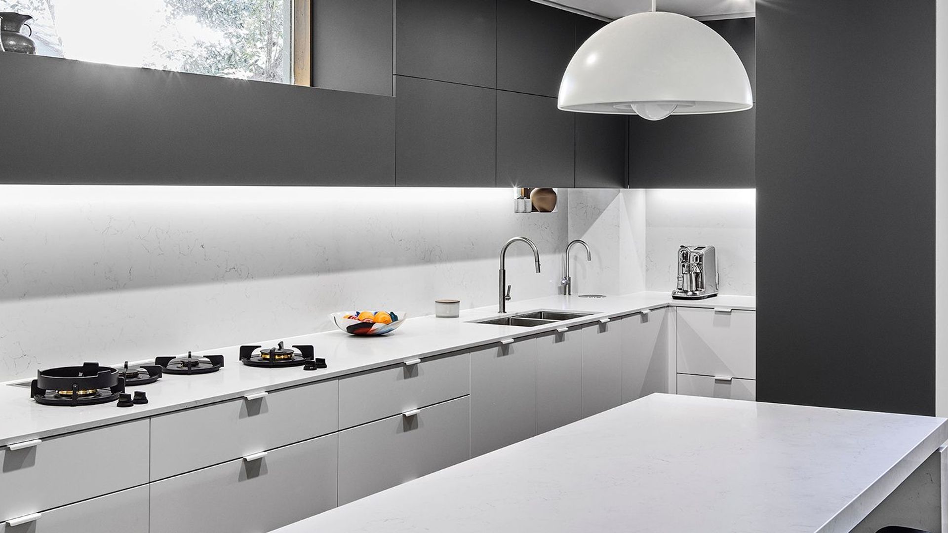 Black & White Kitchen Design – Greenwich banner