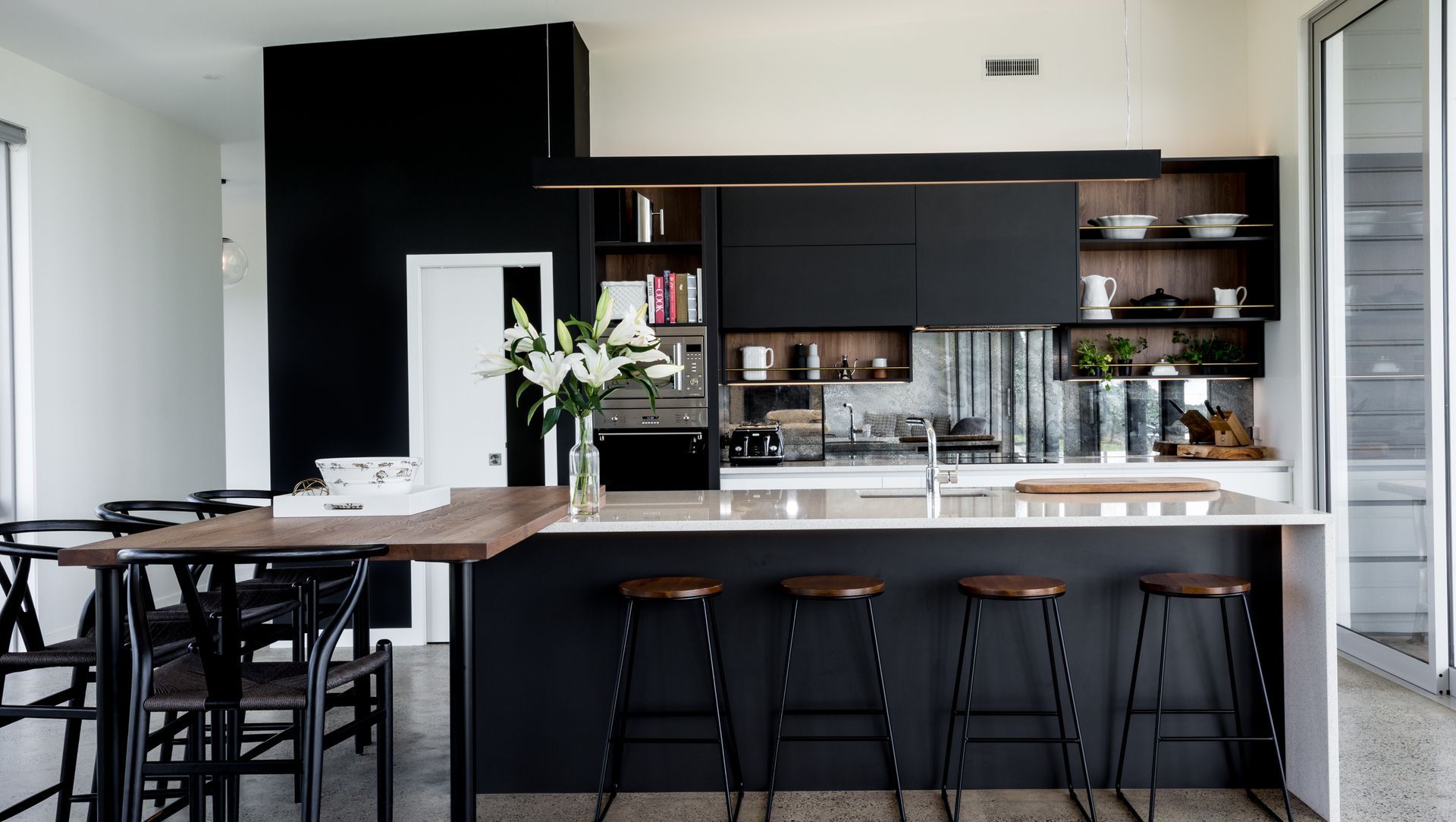 Carbon Classic banner