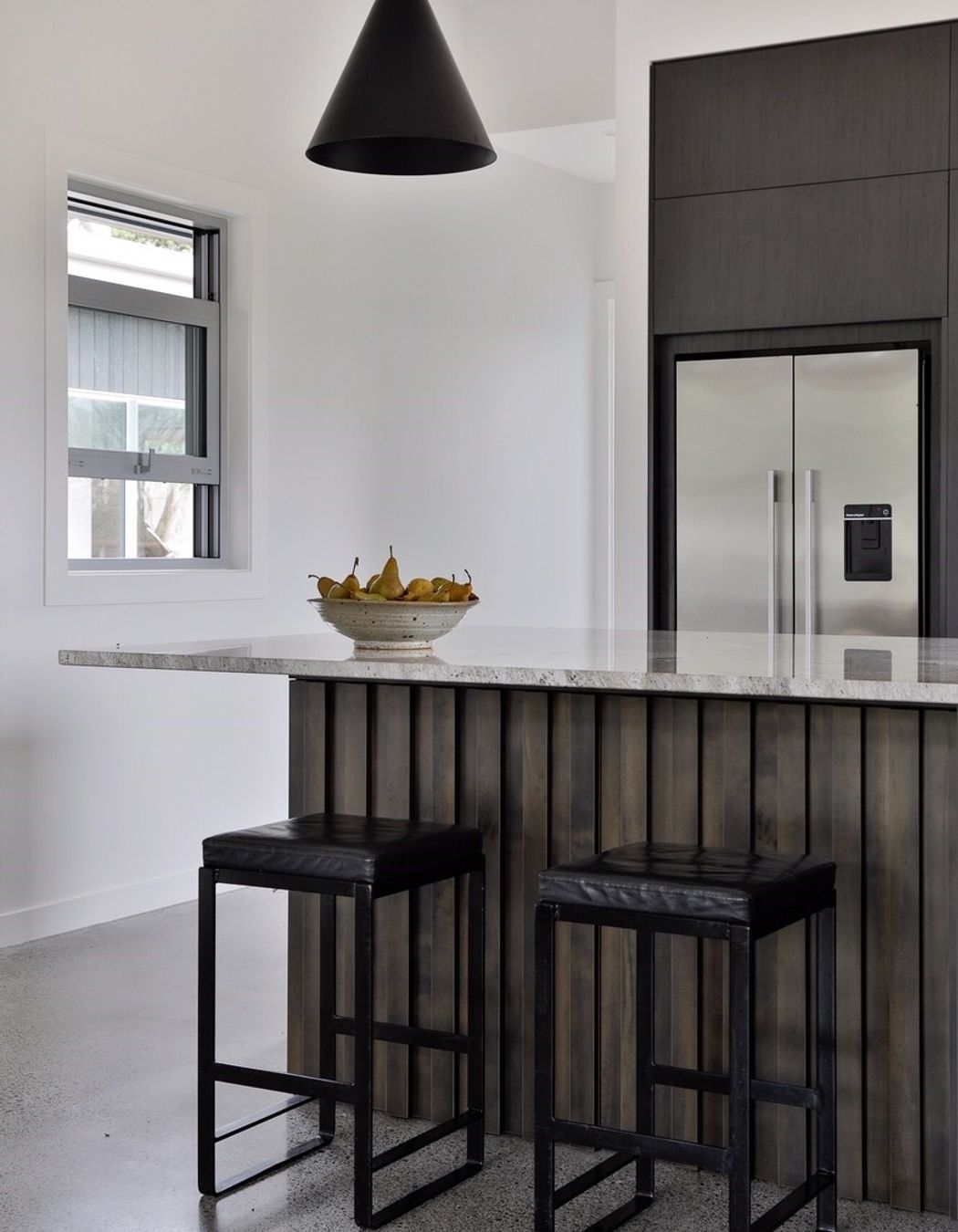 Bestwood Melamine, Patina / Carbon in Timberland Finish. Design by Michael Murray, Kitchen Inspirations