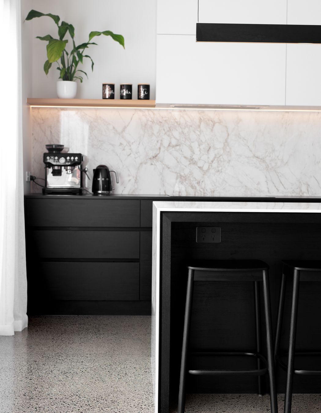 Bestwood Melamine, Black Timberland + Limestone. Design by Peta Davey, Yellowfox.