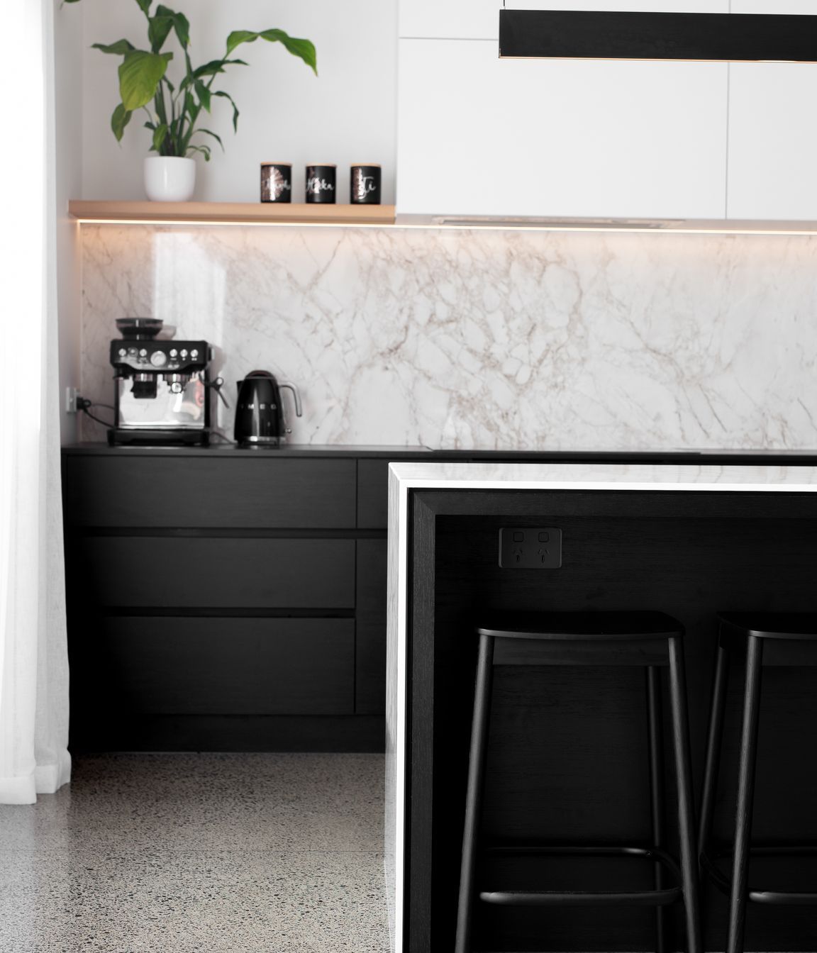 Bestwood Melamine, Black Timberland + Limestone. Design by Peta Davey, Yellowfox.