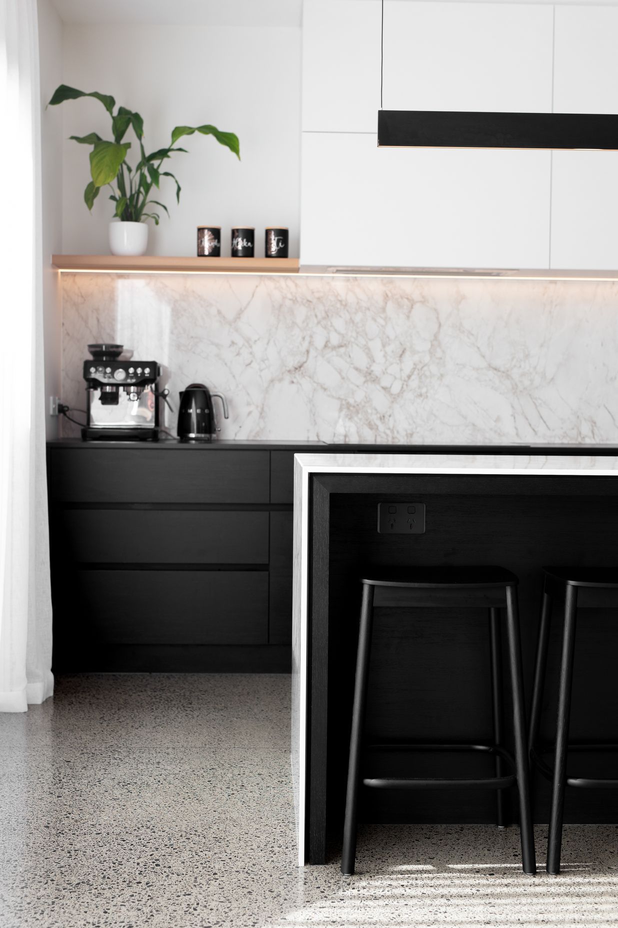 Bestwood Melamine, Black Timberland + Limestone. Design by Peta Davey, Yellowfox.