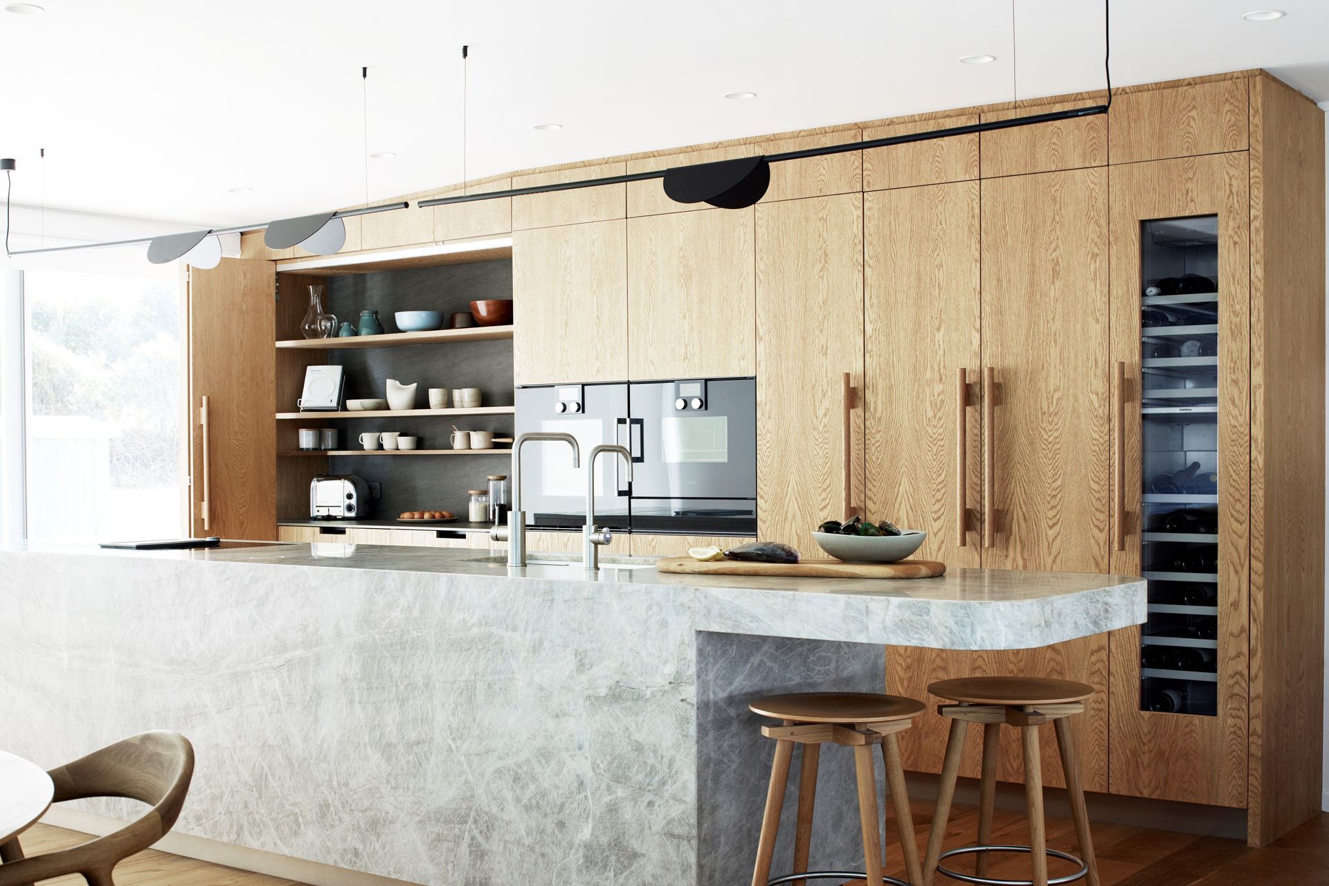 Bestwood Veneer, European Oak - Crown Cut. Design by Natalie Du Bois, Du Bois Designer Kitchens & Interiors