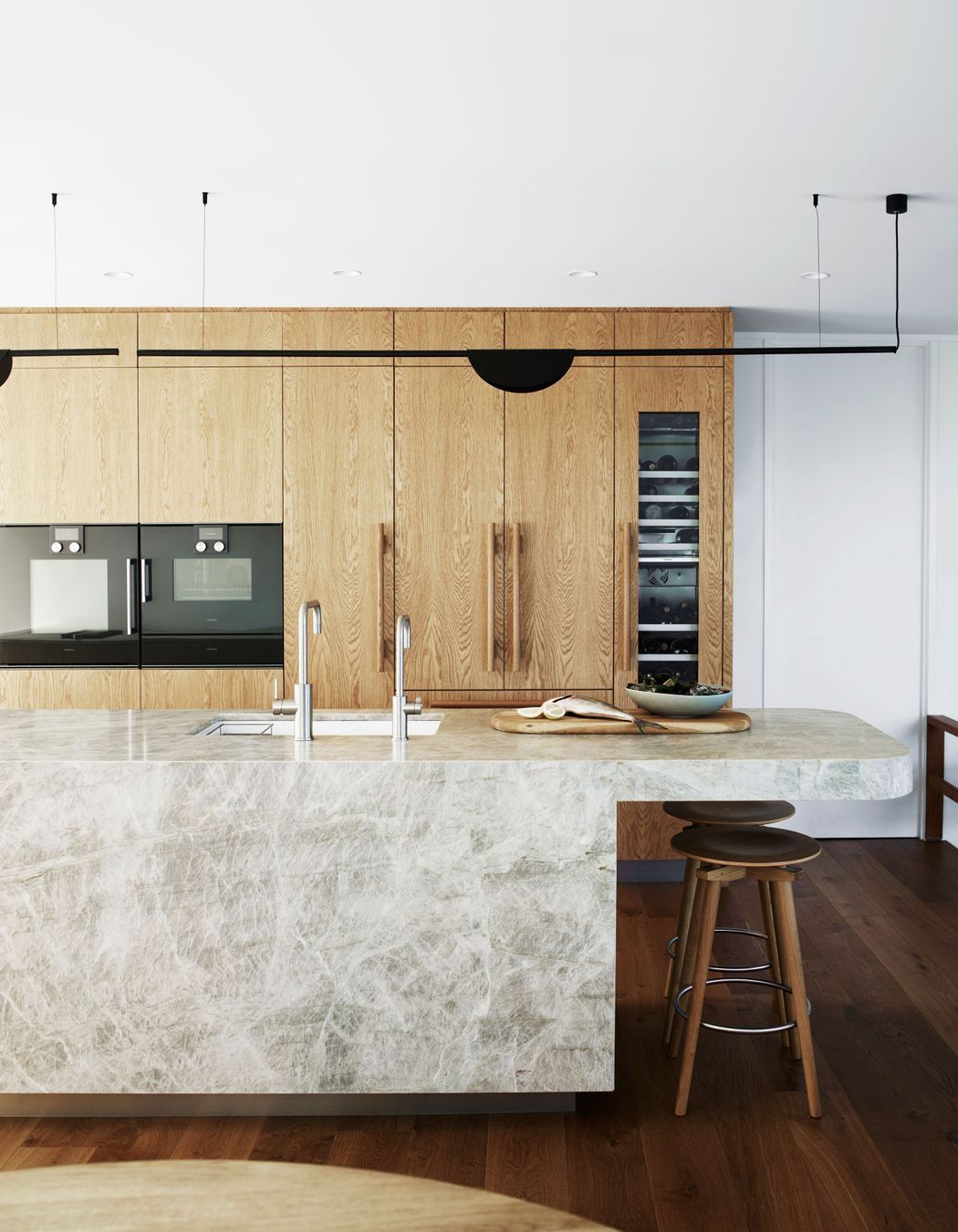 Bestwood Veneer, European Oak - Crown Cut. Design by Natalie Du Bois, Du Bois Designer Kitchens & Interiors