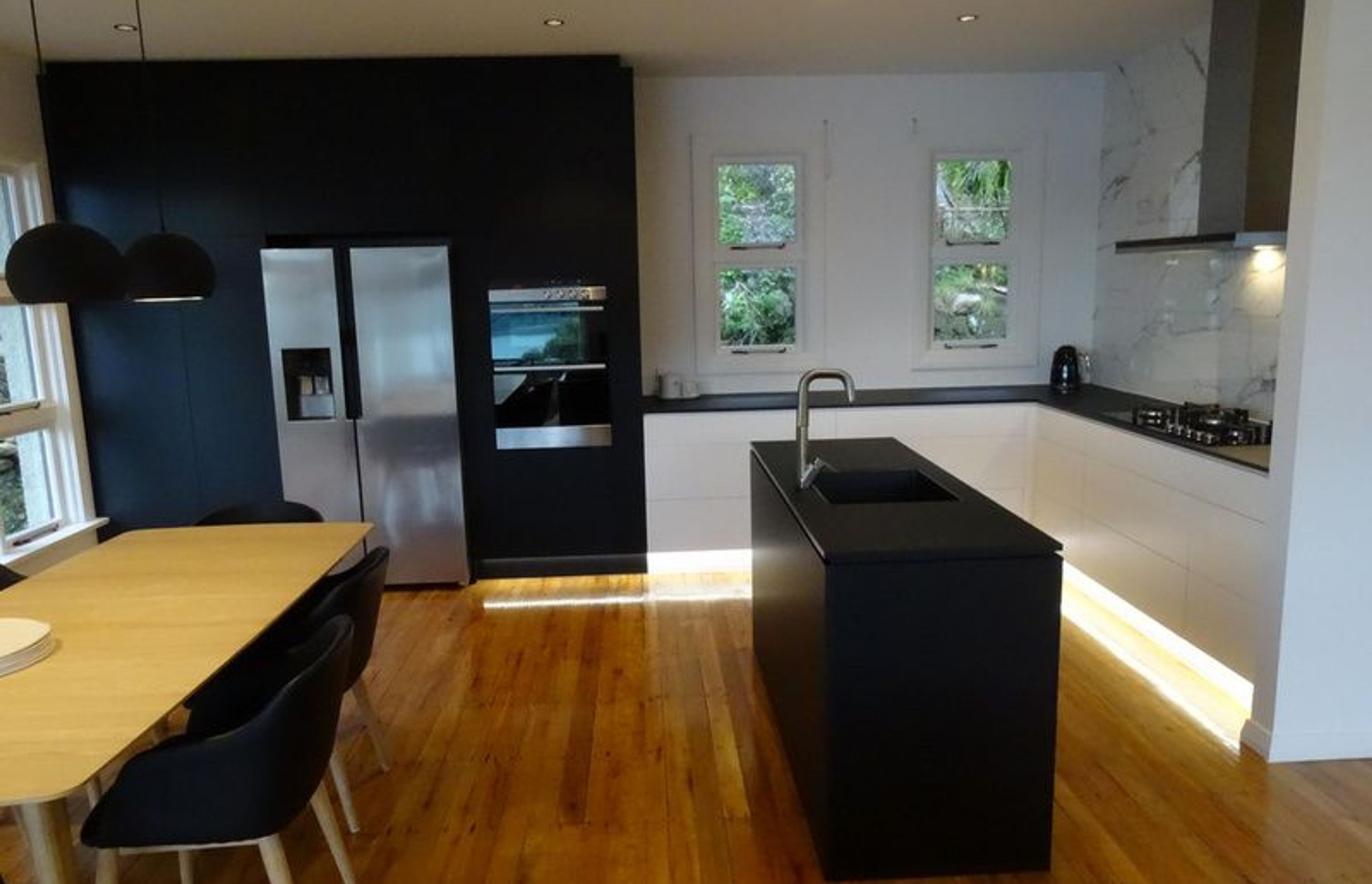 Black and white kitchen cabinetry