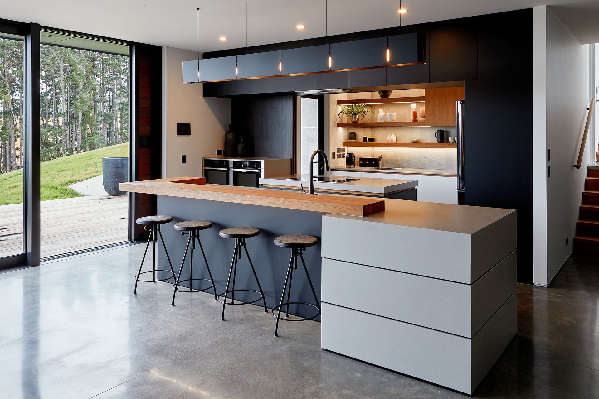 Keely Kitchen, Cambridge Heights