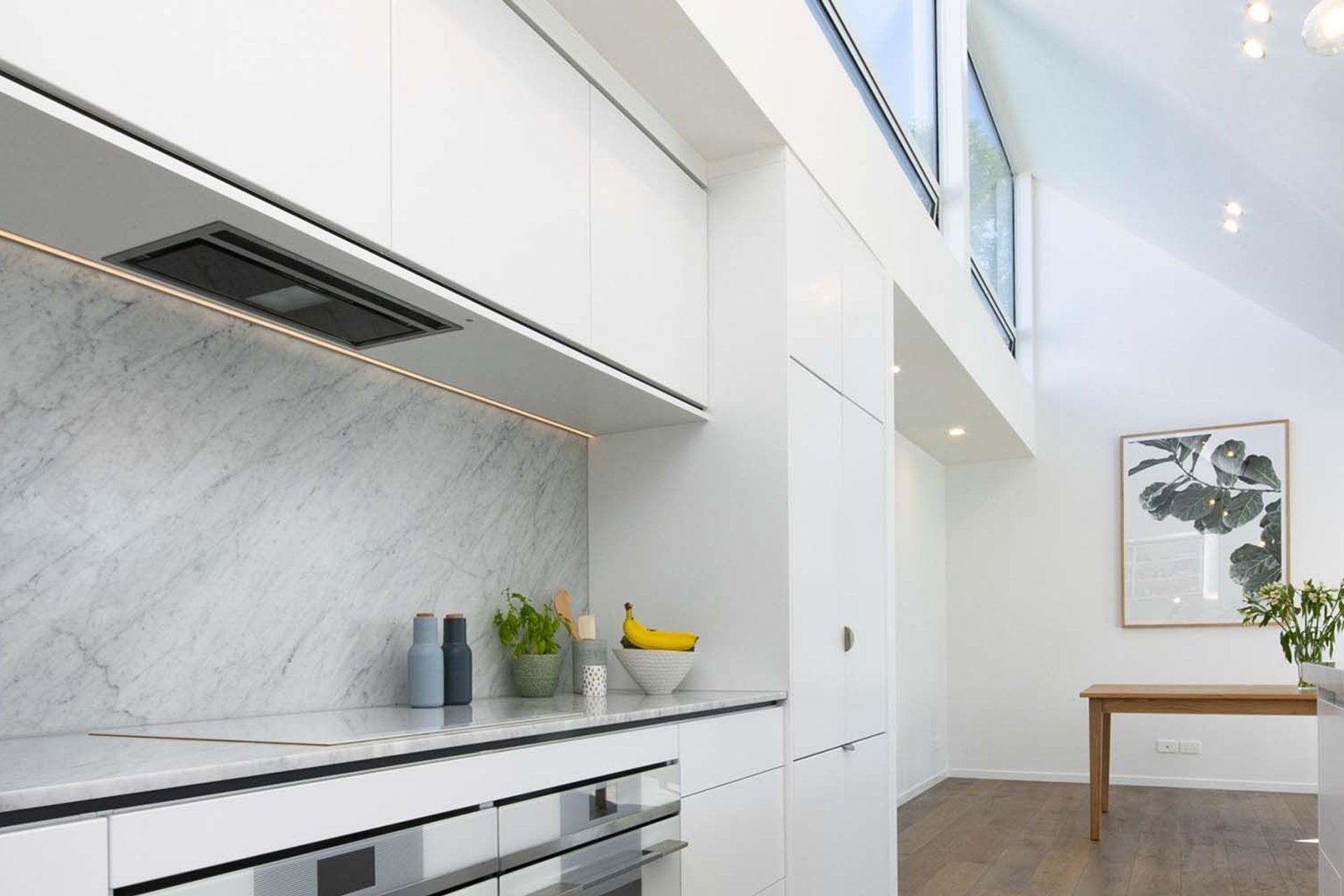 Milan Square The Perfect Backdrop