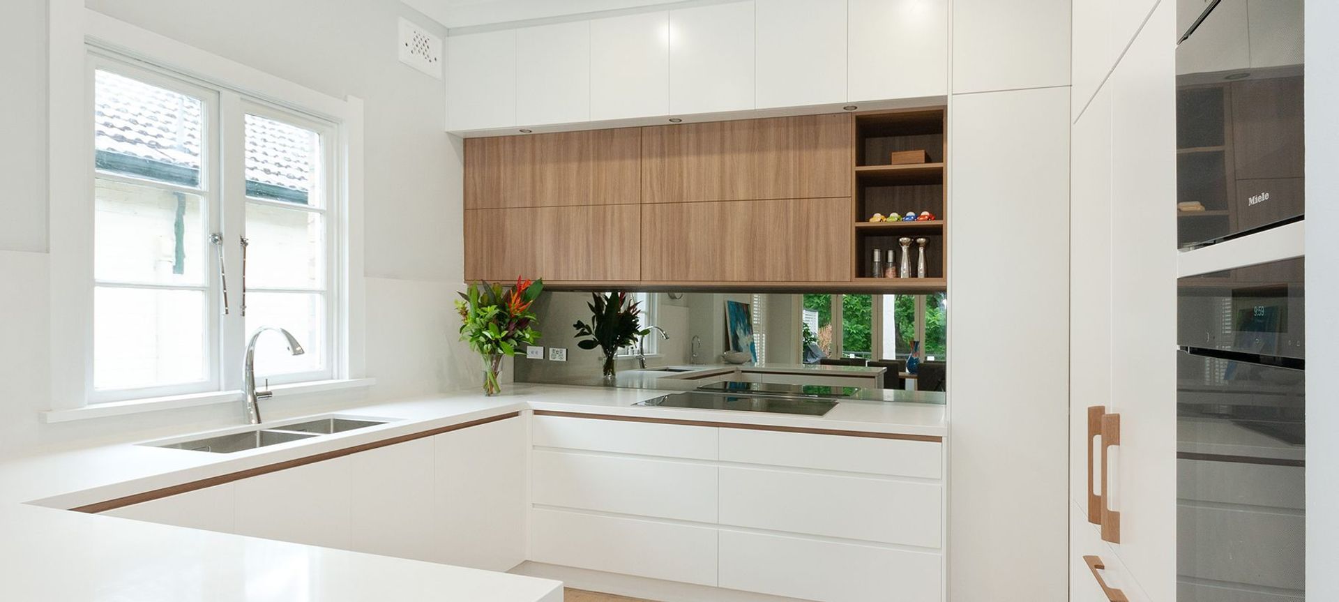 Contemporary Kitchen Design, Willoughby banner