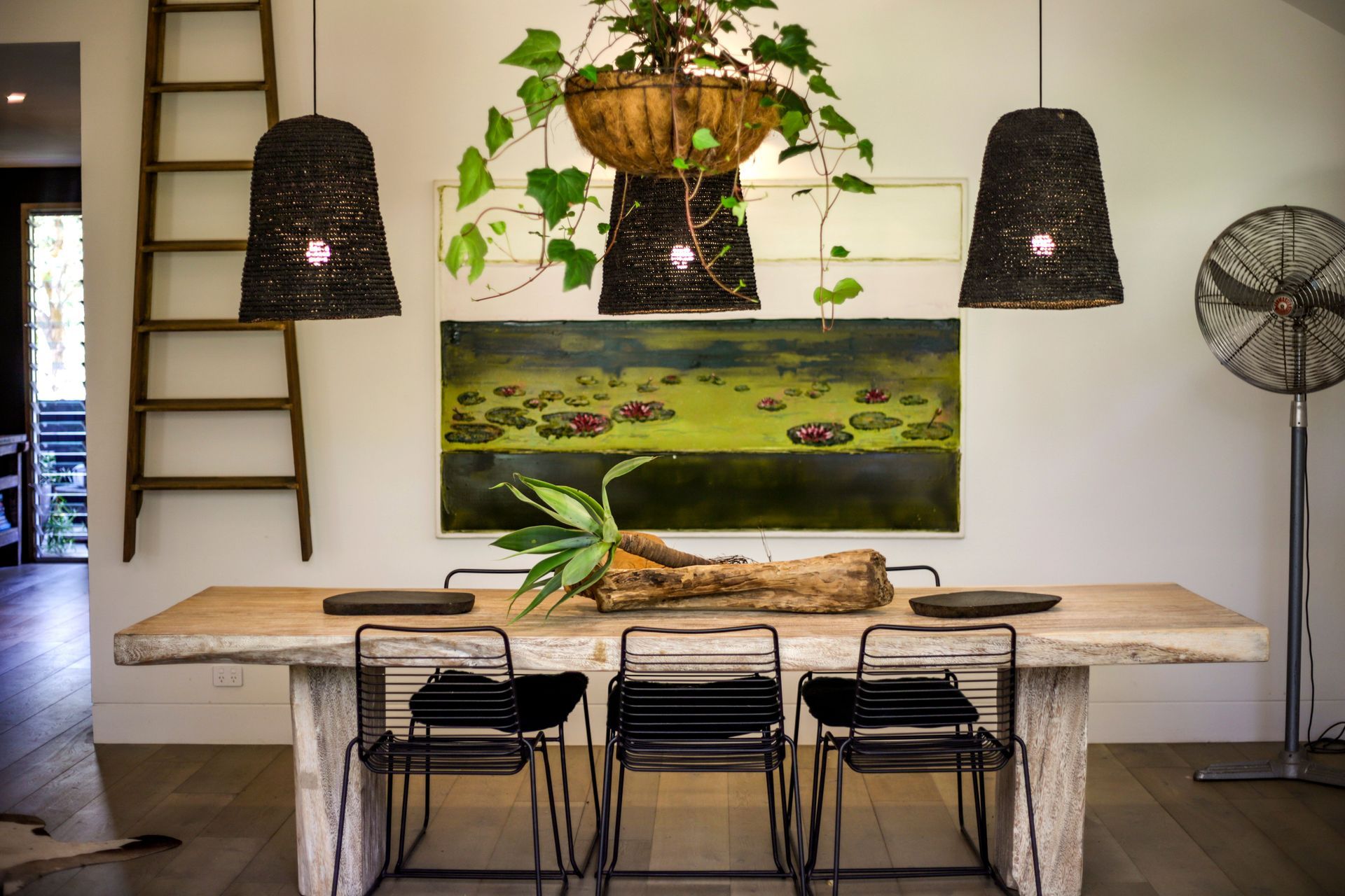 Bimbimbi House, Avalon