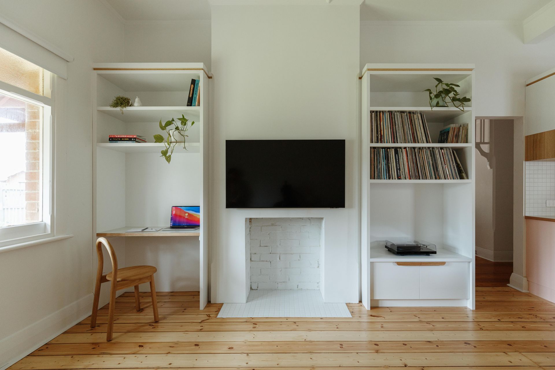 DK17453-min.jpg
