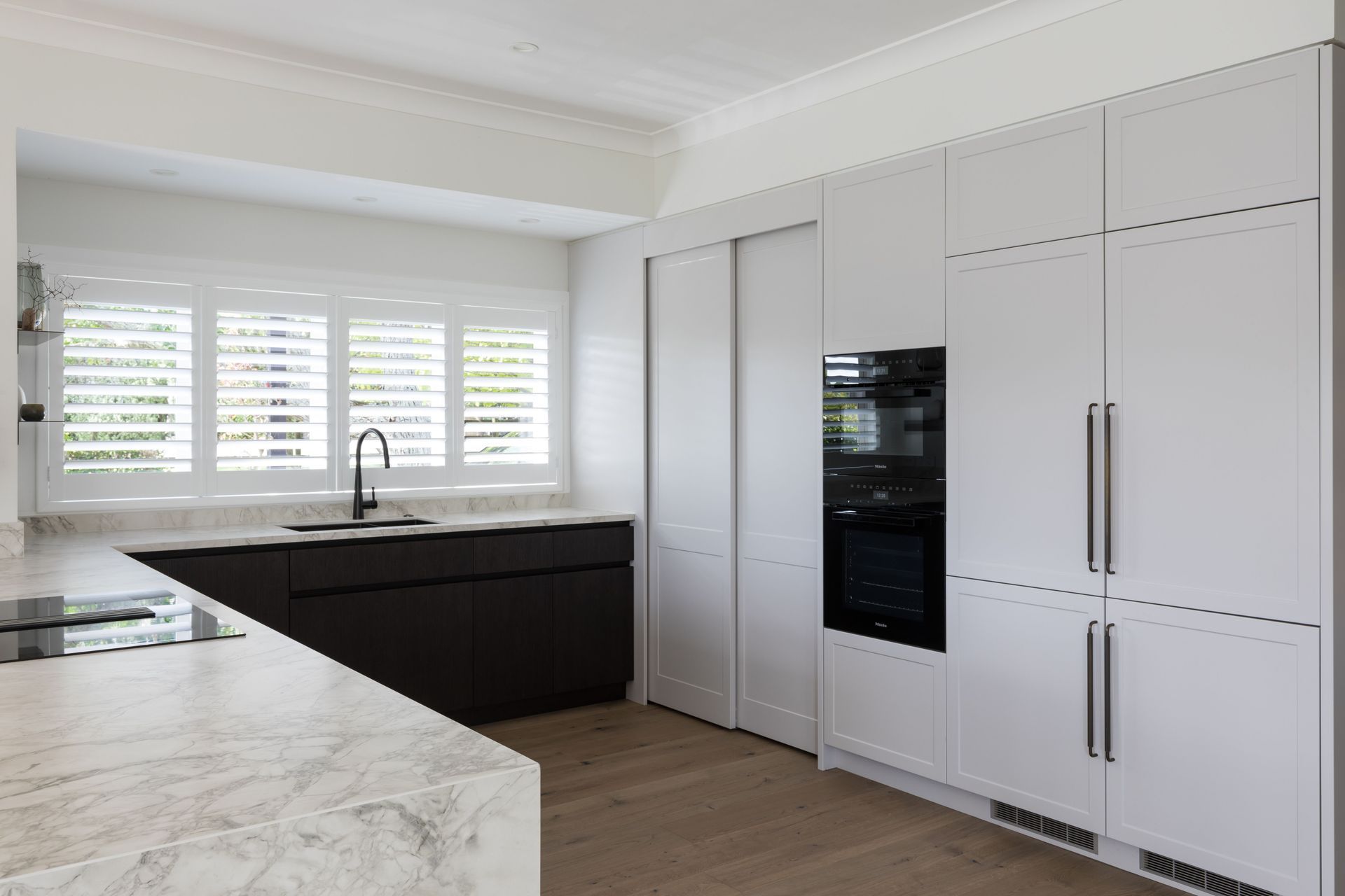 Dezignatek Lana Grey on Ronda Profile. Designed by Julie Rees of Sojo Design Ltd.