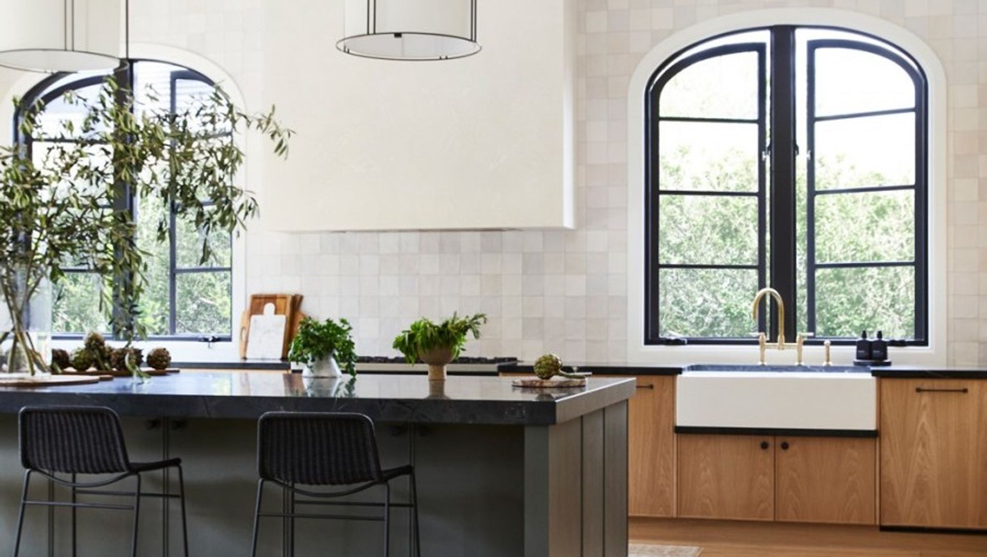 Black Beauty Kitchen banner