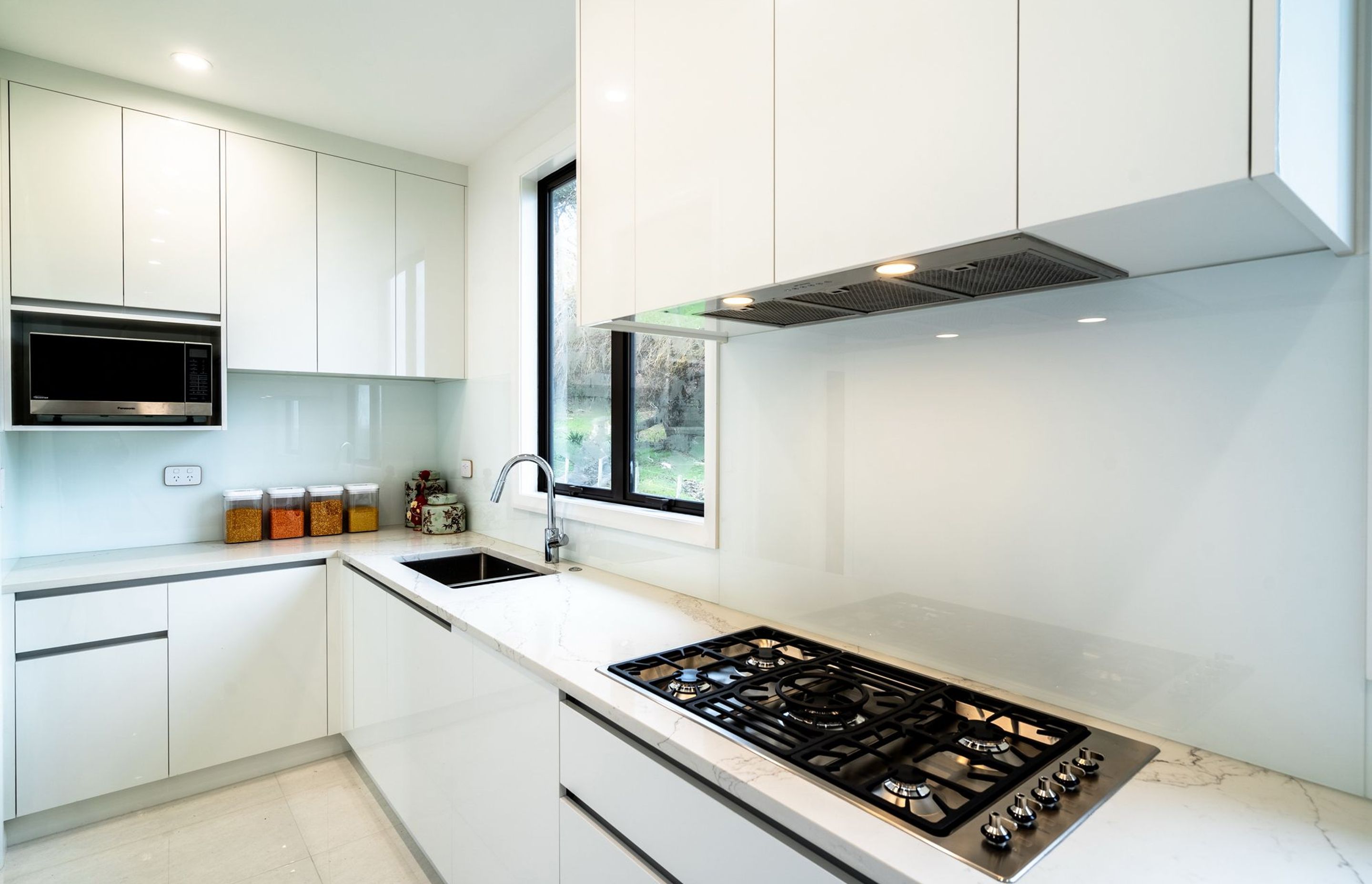 Modern Kitchen East Tamaki