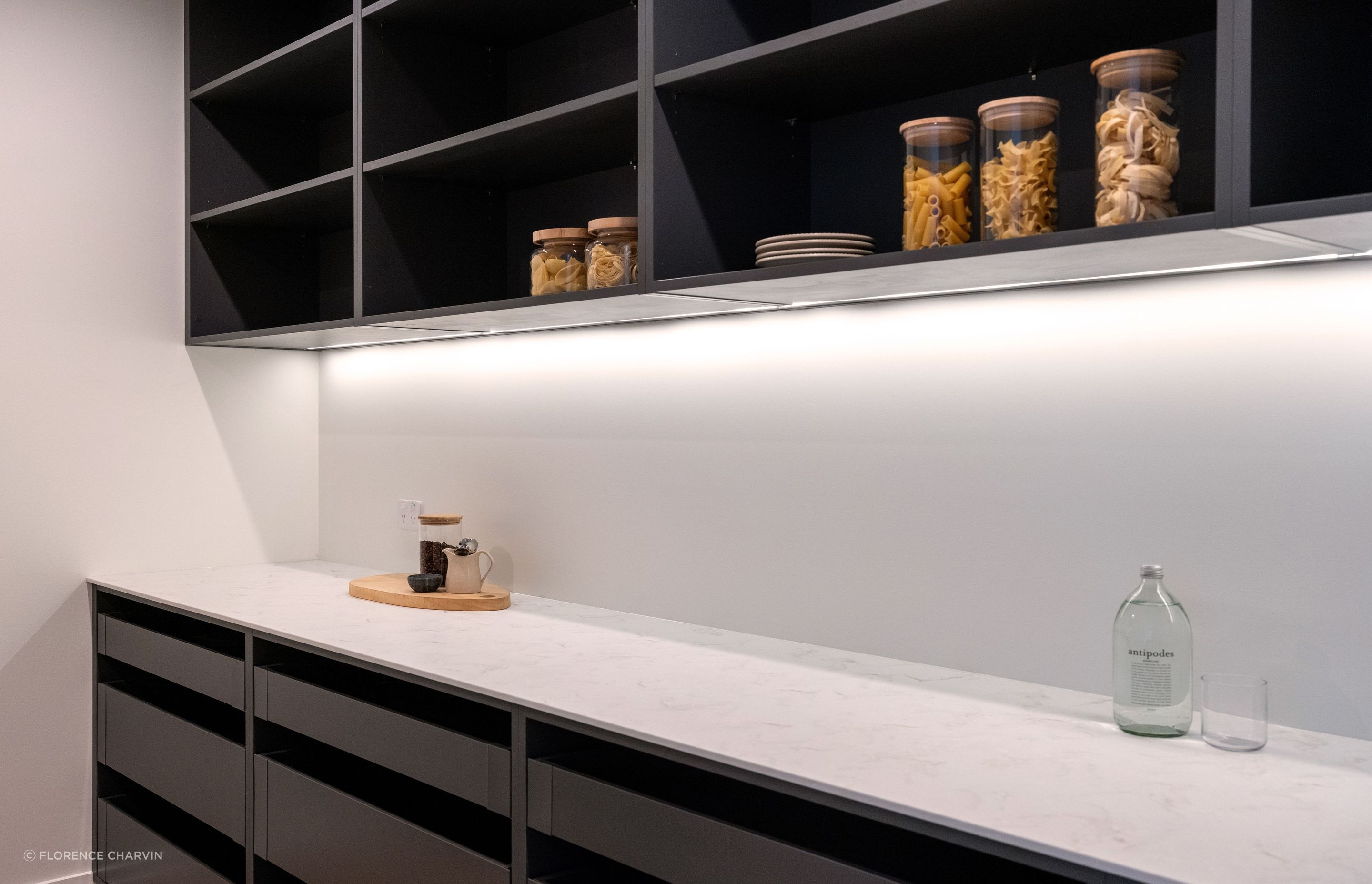 Florence-Charvin-NATURAL-EDGE-17-Taruna-Pl-HNDSCF4921.jpg