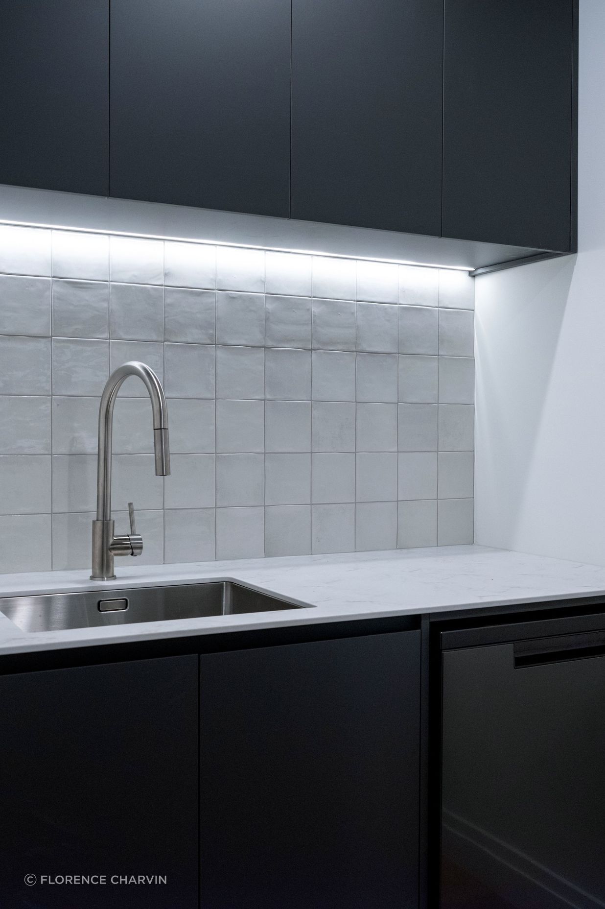 Florence-Charvin-NATURAL-EDGE-17-Taruna-Pl-HNDSCF4924.jpg