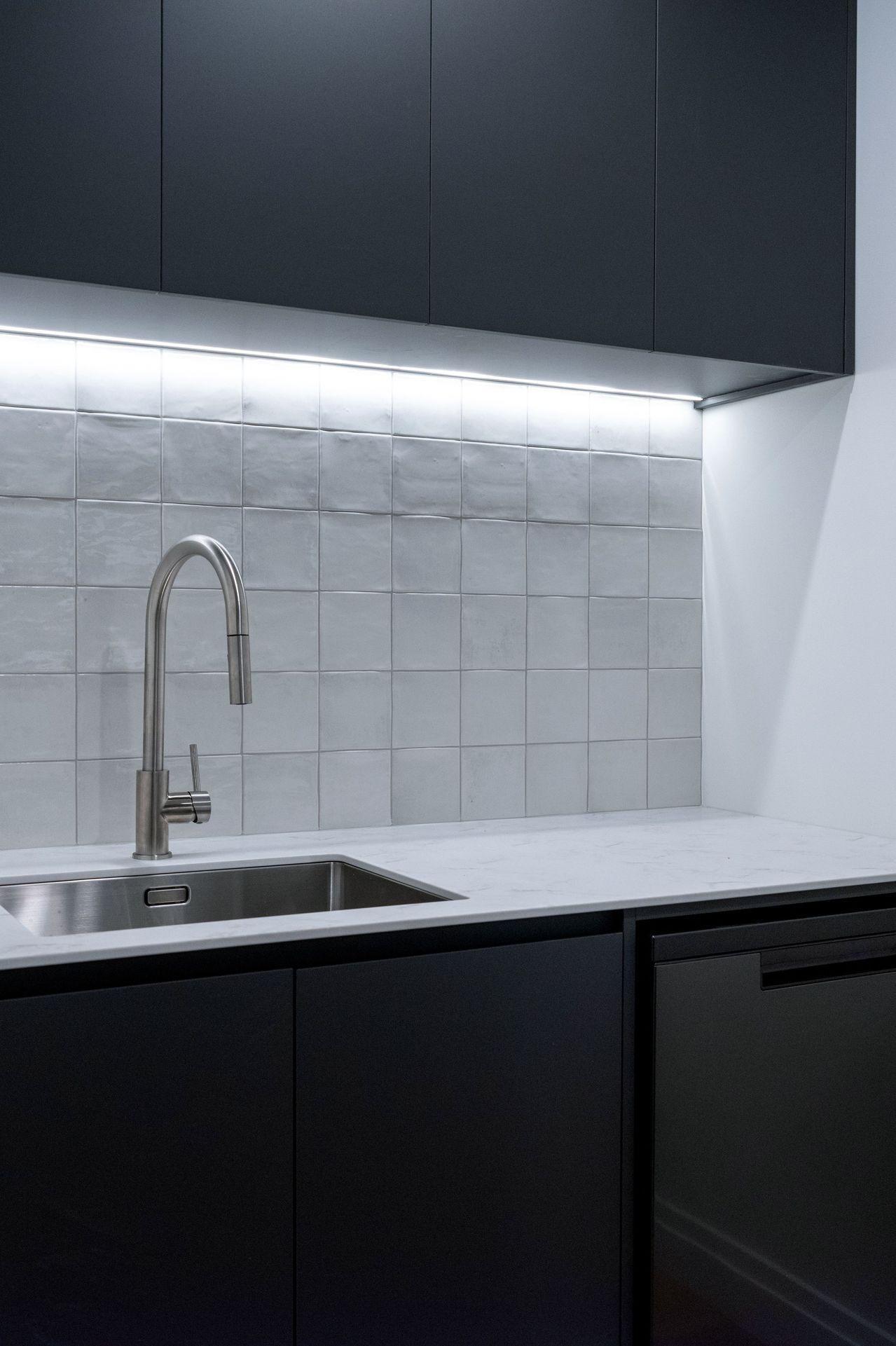 Florence-Charvin-NATURAL-EDGE-17-Taruna-Pl-HNDSCF4924.jpg