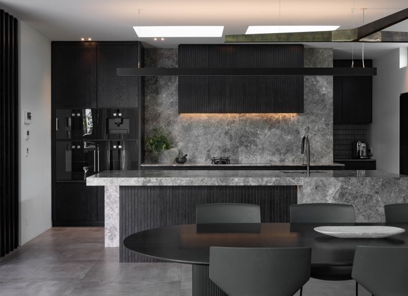 Fendalton House VII