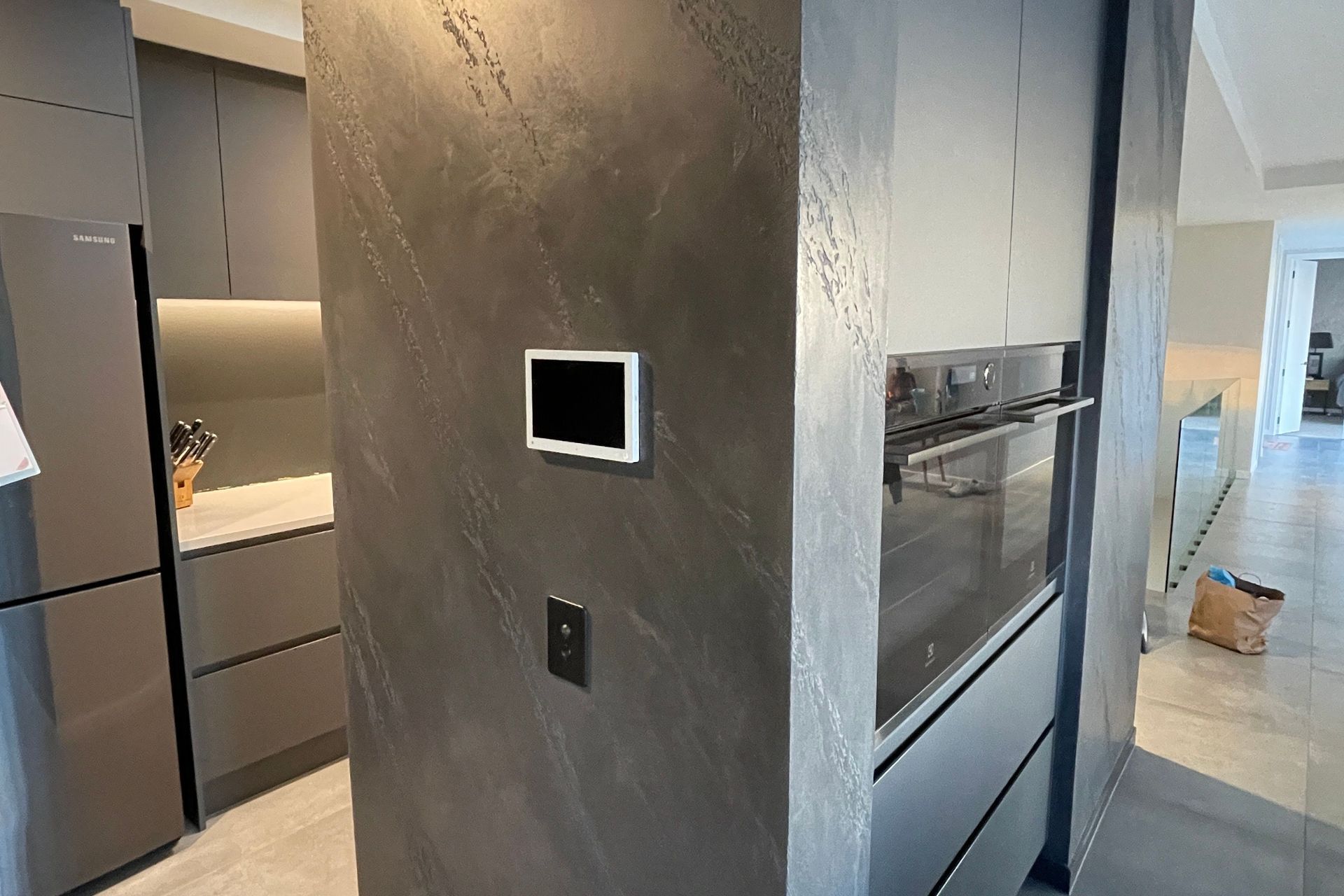 Kitchen area, Split Stone