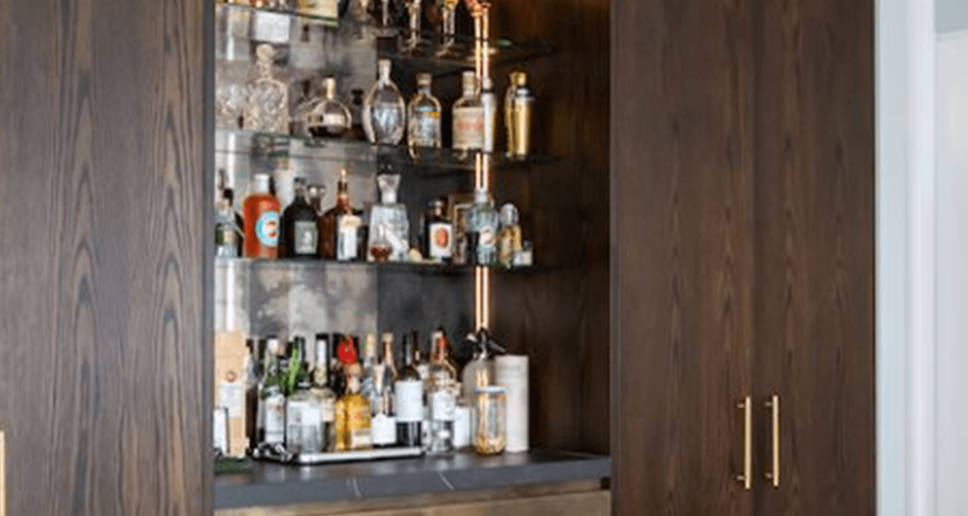 Mt Eden Villa Renovation – Bar Kitchen & Living banner
