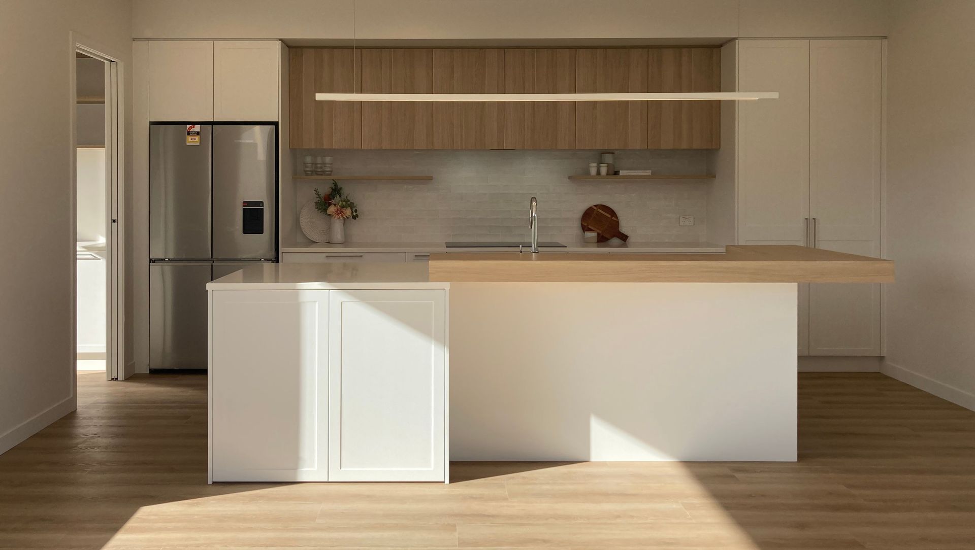 Profiled Doors and Feature Island Seating banner