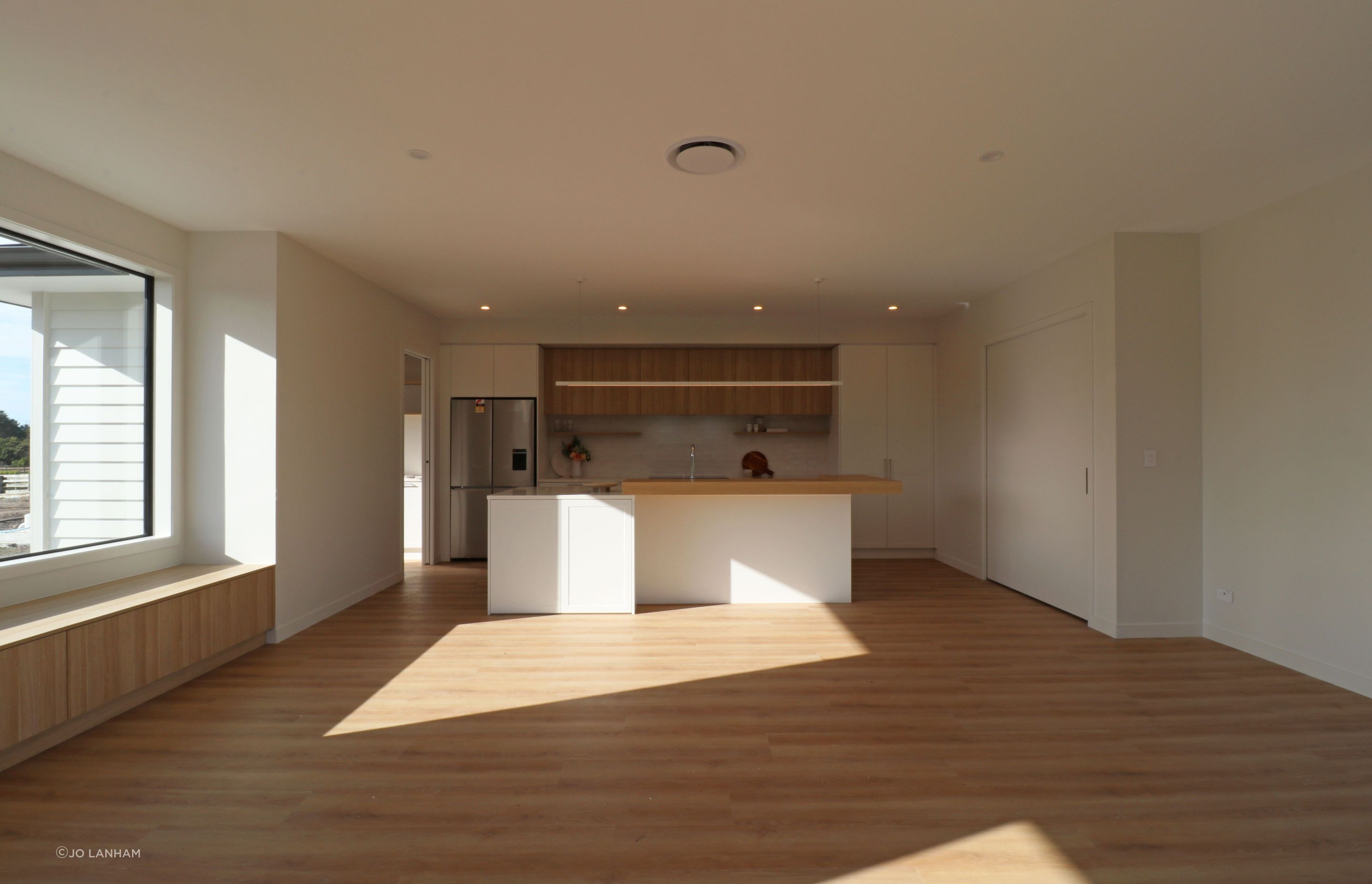 Profiled Doors and Feature Island Seating