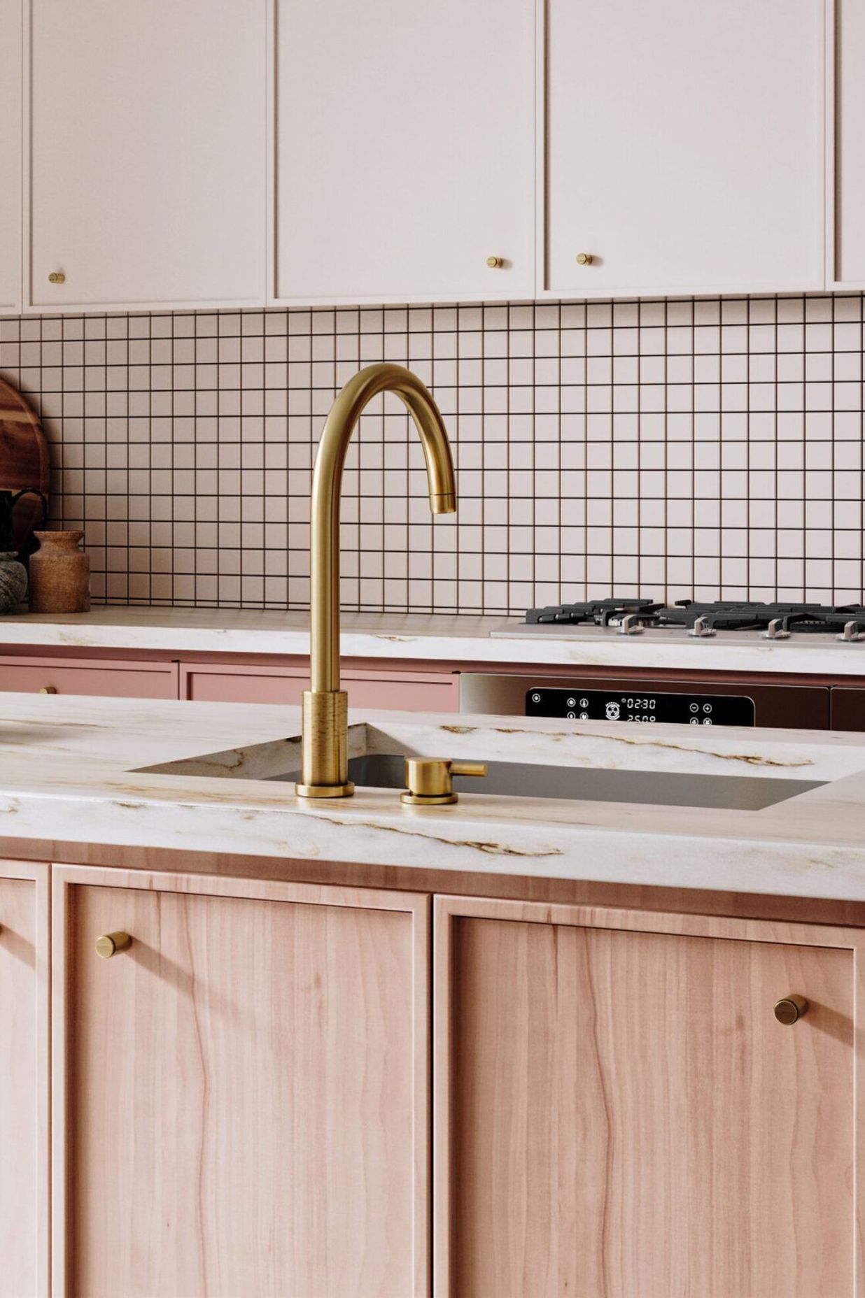Iver-Berlin-lever-cabinet-knob-door-pull-brushed-brass-2-scaled-e1687696716207-1920x1675.jpeg
