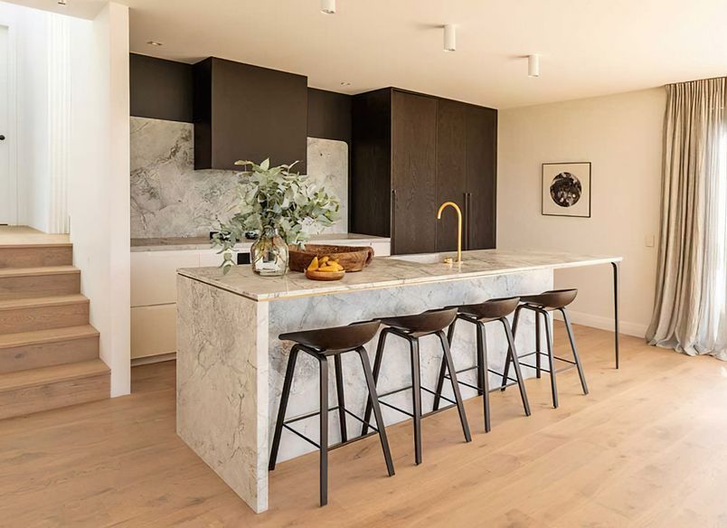 Kitchen & Bar Suede + Stone Showroom 2021