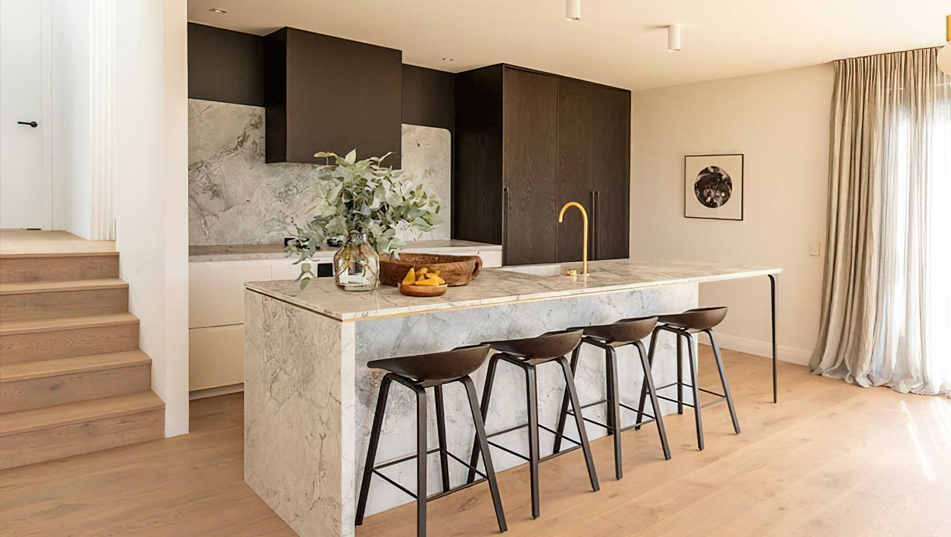 Kitchen & Bar Suede + Stone Showroom 2021 banner