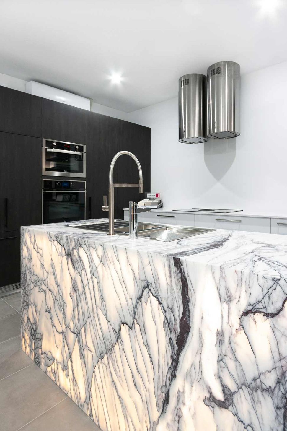Kitchen-Design-Showroom-Silestone-blanco-zeus-Premier-Kitchens-Drummoyne-kitchen-display-7b.jpg