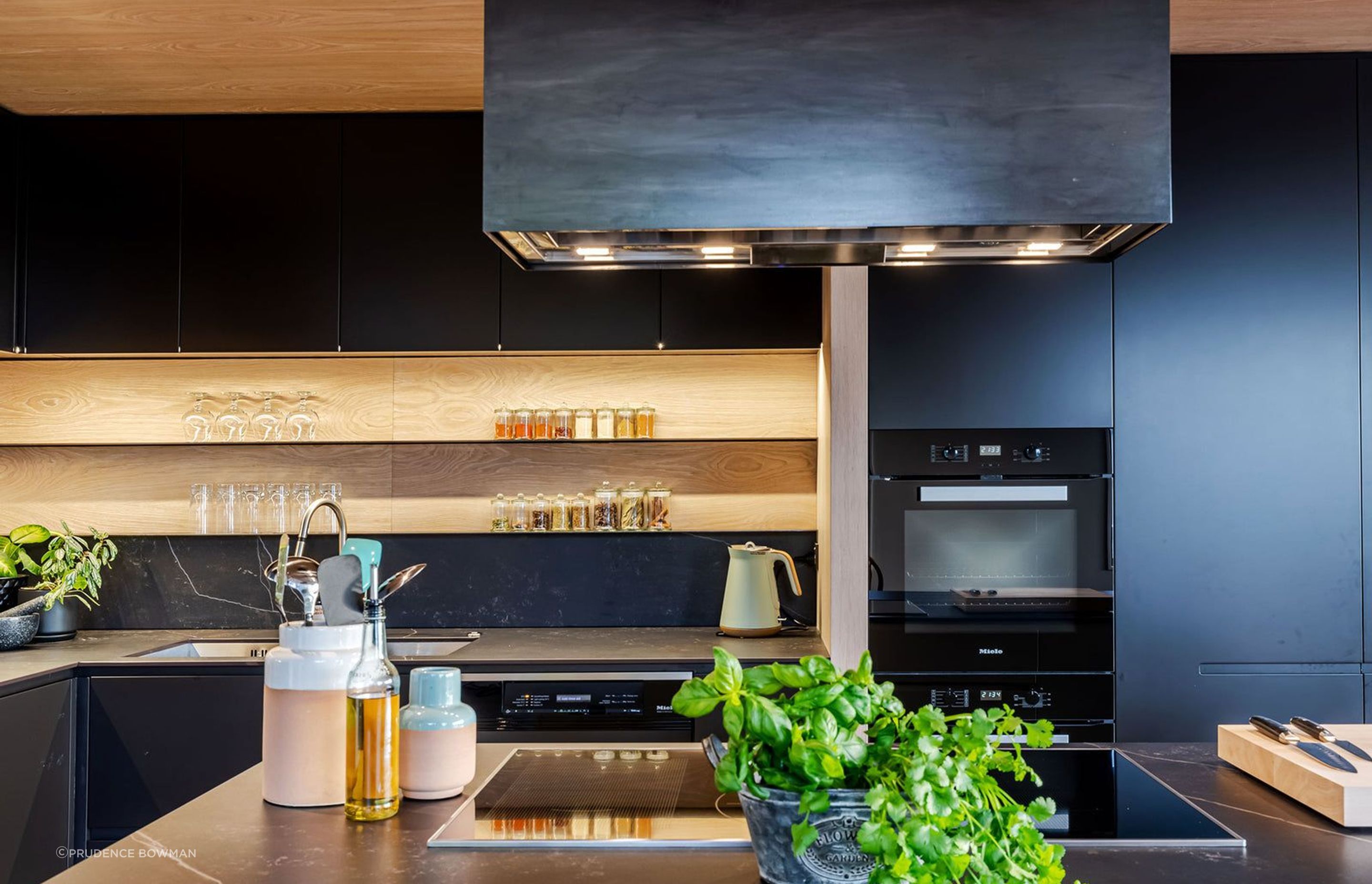 KitchenLiving-11600x.jpg