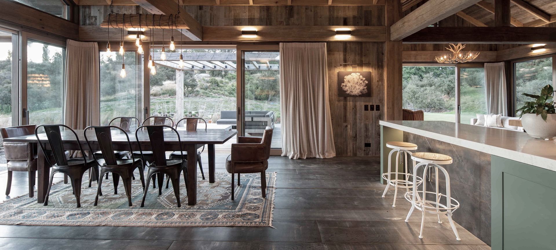 Lake Hayes Road House banner