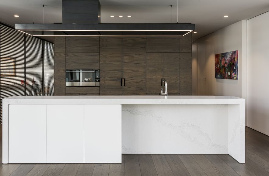 Leading With Veneer