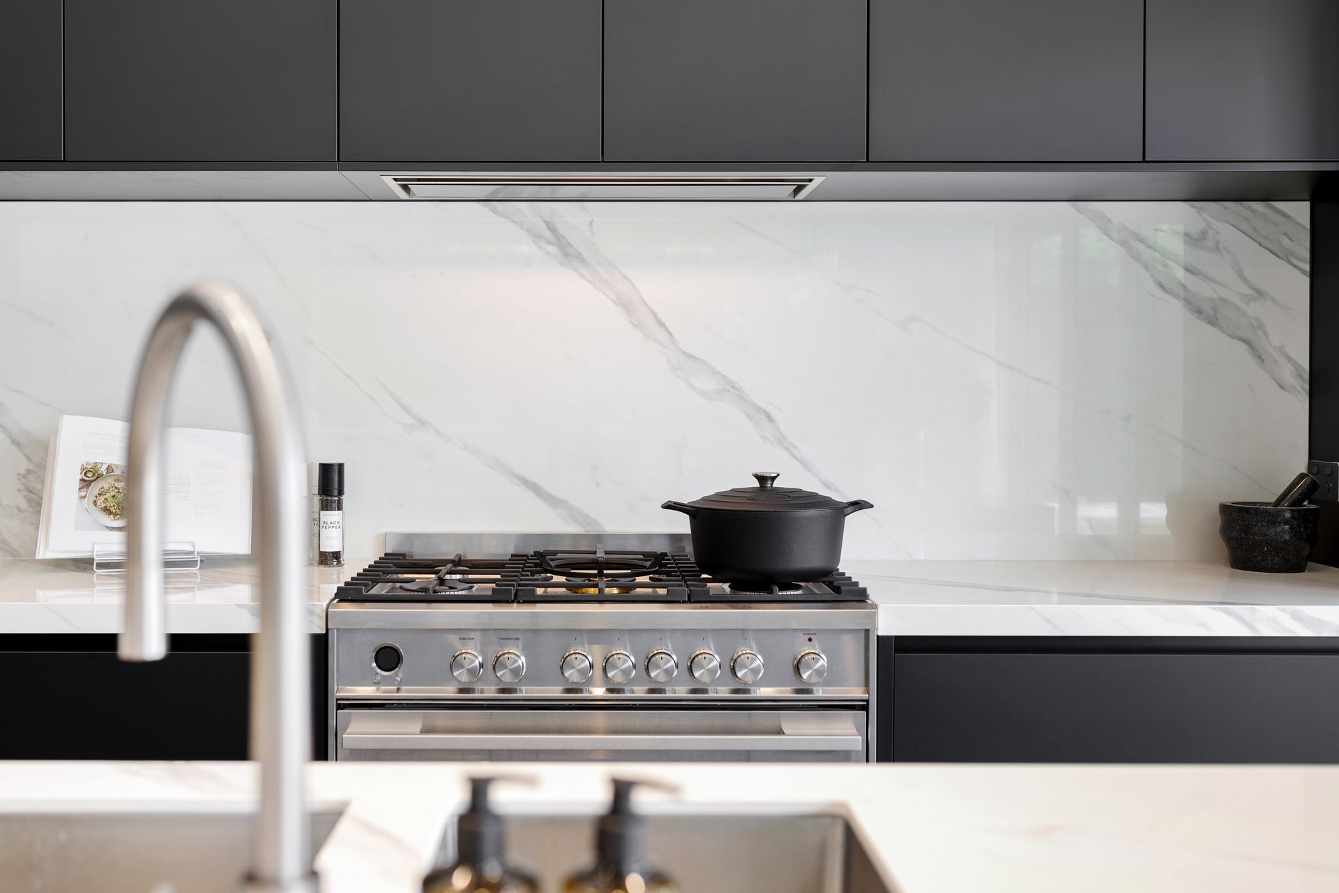 Kitchens by Hacker