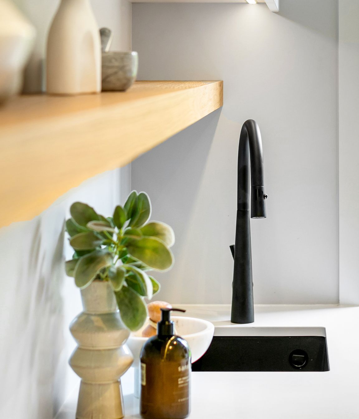 Kitchens by Perfect Lines
