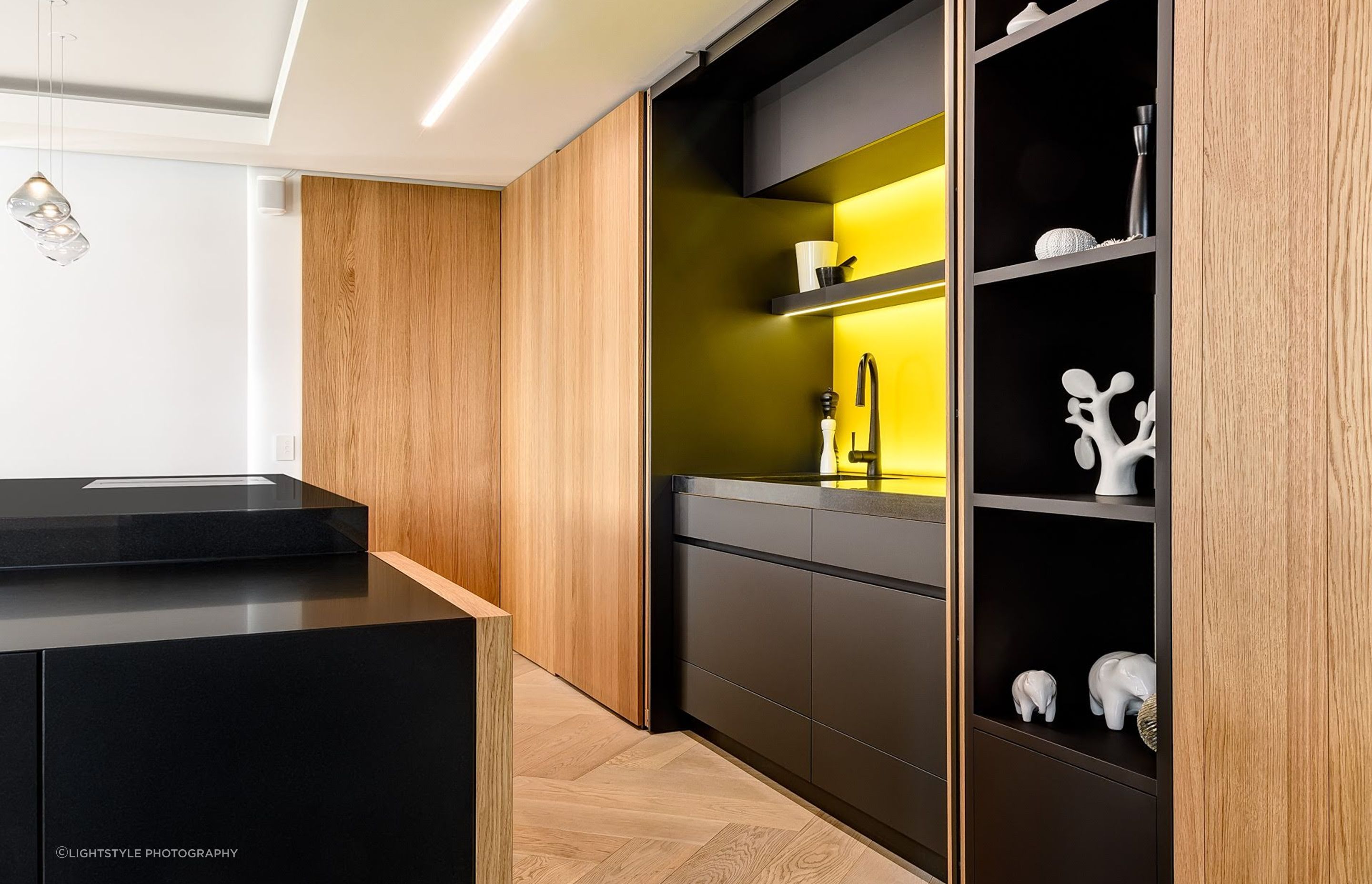 LivingDesignBellevueHeightsDSC7985-v2.jpg