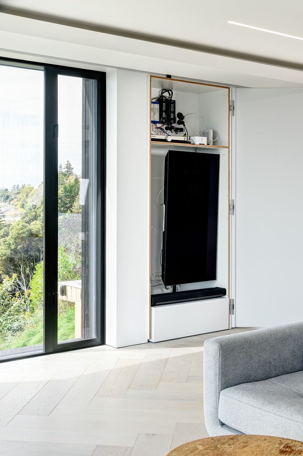 LivingDesignBellevueHeightsDSC8103.jpg