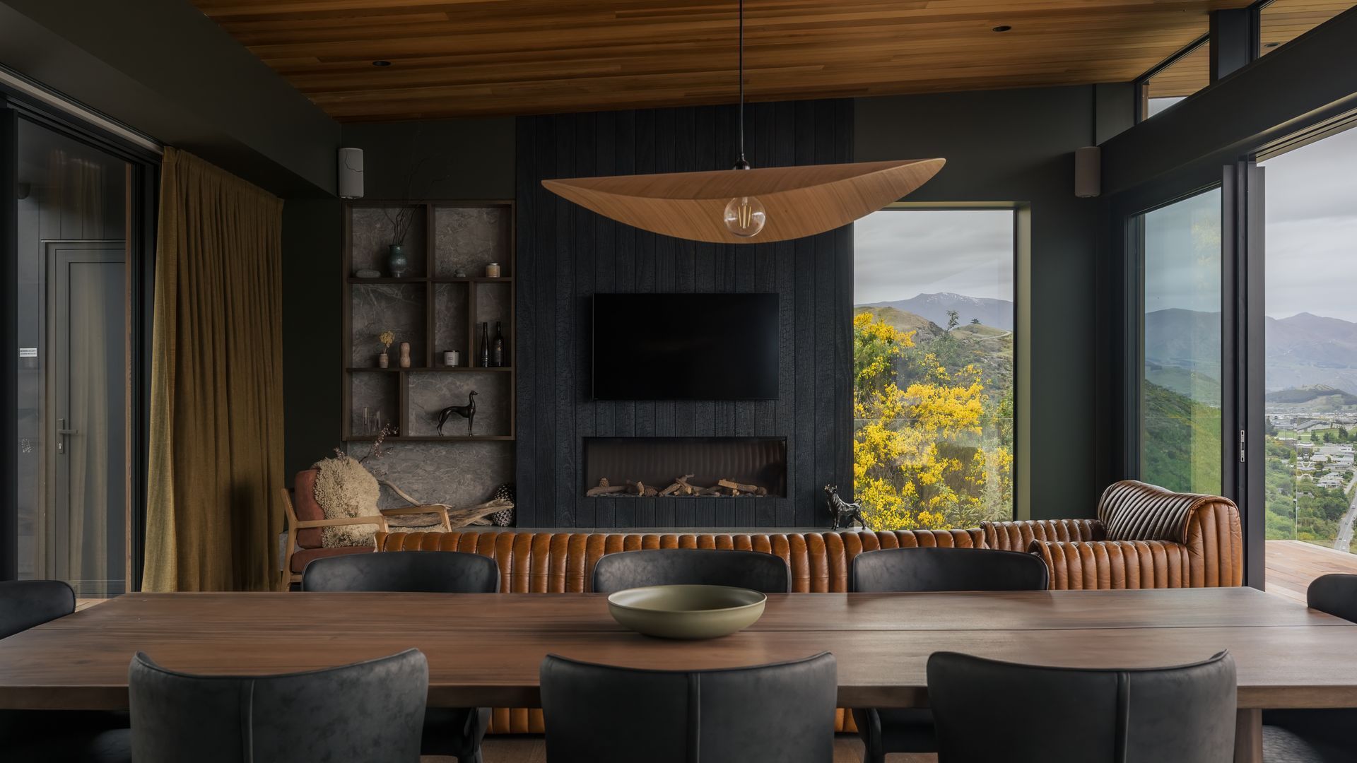 Luxury Apartment - Queenstown video