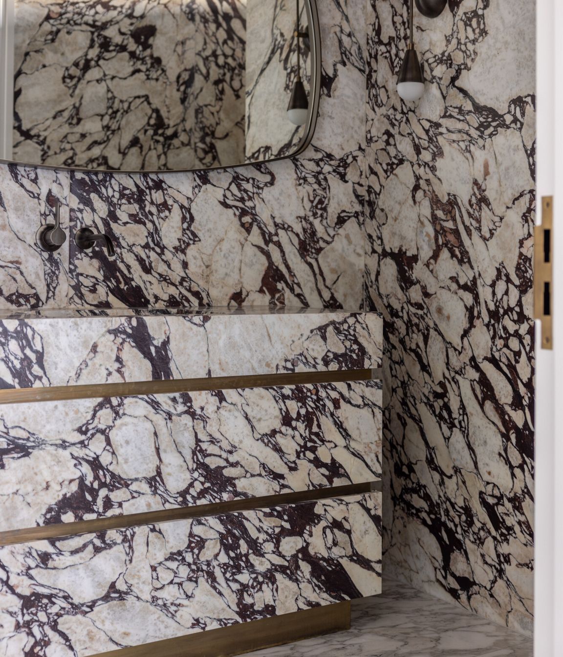 LumeDesignFendaltonHouseVIImg2-Edited.jpg