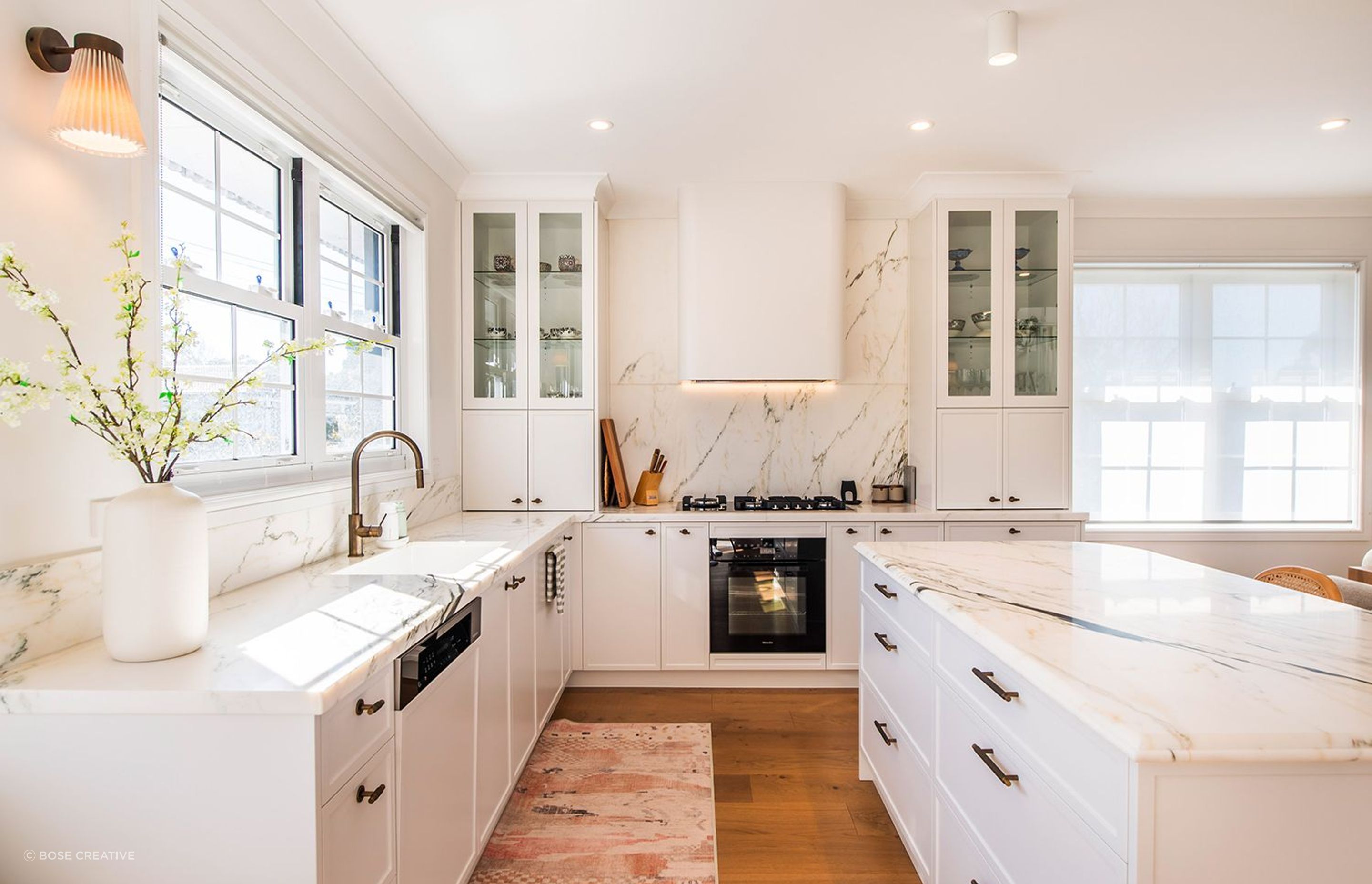 Modern-luxury-kitchen-design-premier-kitchens-sydney-meile-laminex-dulux-elica-08.jpg