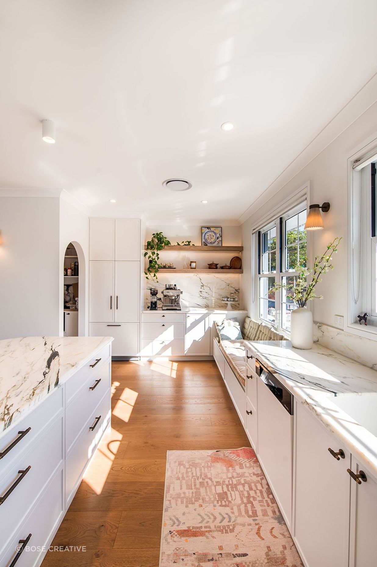 Modern-luxury-kitchen-design-premier-kitchens-sydney-meile-laminex-dulux-elica-13.jpg
