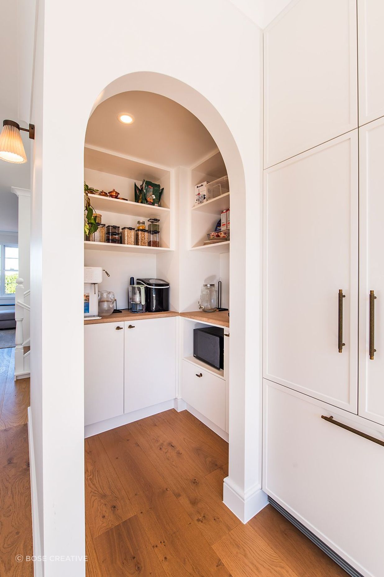 Modern-luxury-kitchen-design-premier-kitchens-sydney-meile-laminex-dulux-elica-16.jpg