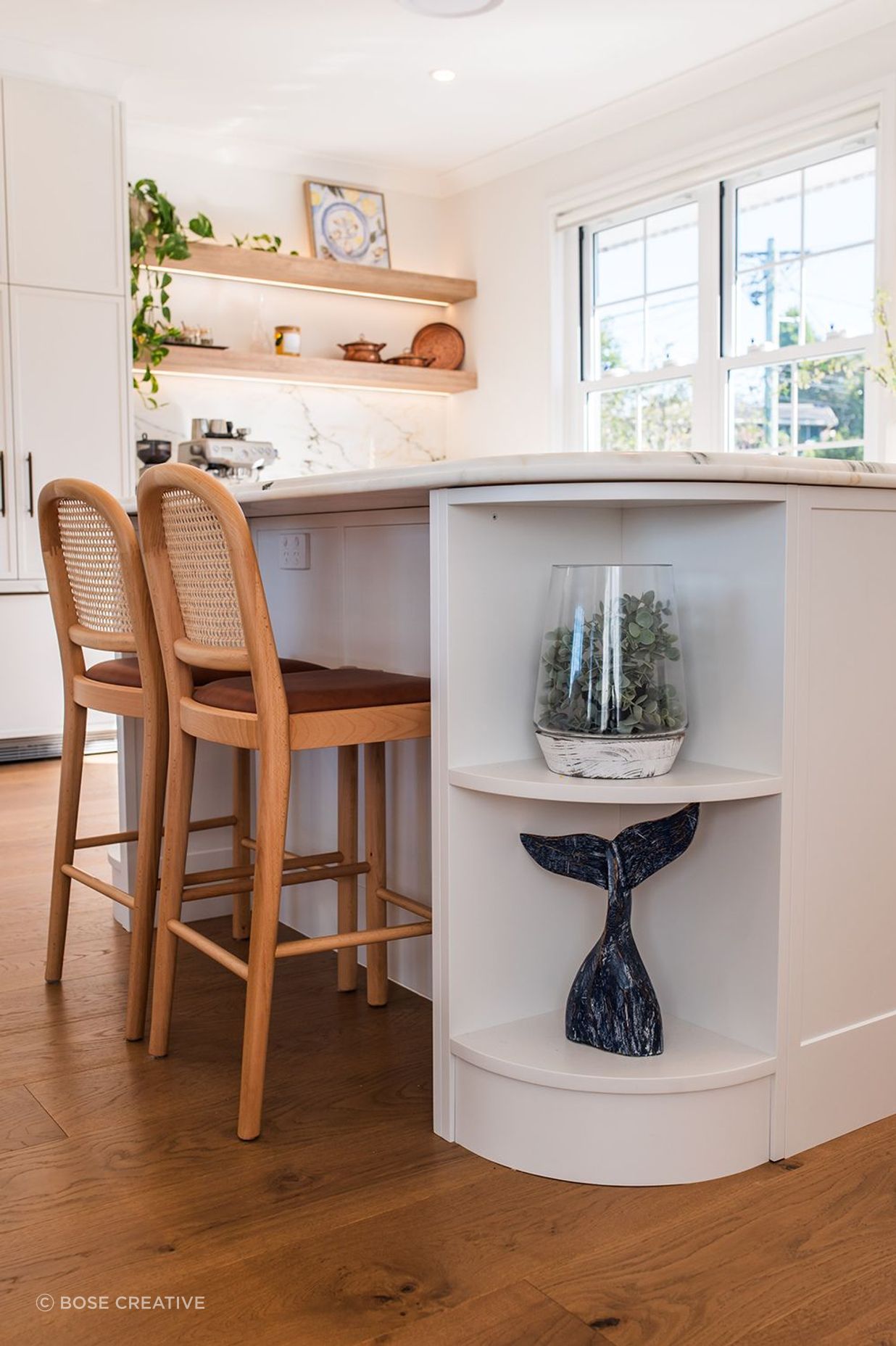 Modern-luxury-kitchen-design-premier-kitchens-sydney-meile-laminex-dulux-elica-30-v2.jpg