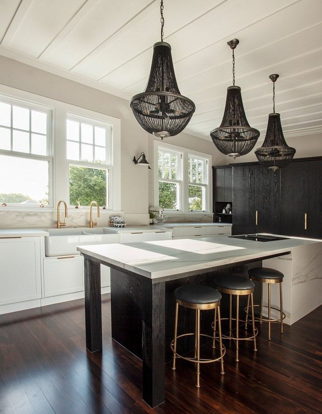 Dezignatek Thermoform Oslo profile in White Satin, Prime Panels Veneer, Designed by Yellowfox, Built by Marton Lee Furniture