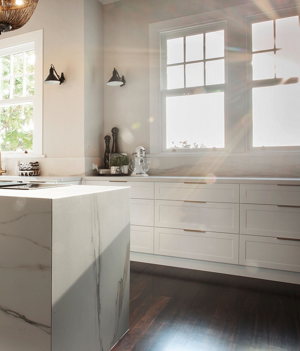 Dezignatek Thermoform Oslo profile in White Satin, Designed by Yellowfox, Built by Marton Lee Furniture