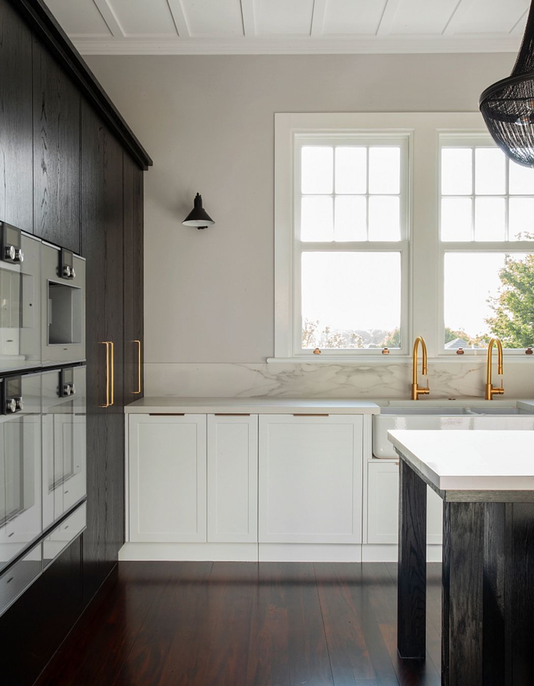 Dezignatek Thermoform Oslo profile in White Satin, Prime Panels Veneer, Designed by Yellowfox, Built by Marton Lee Furniture