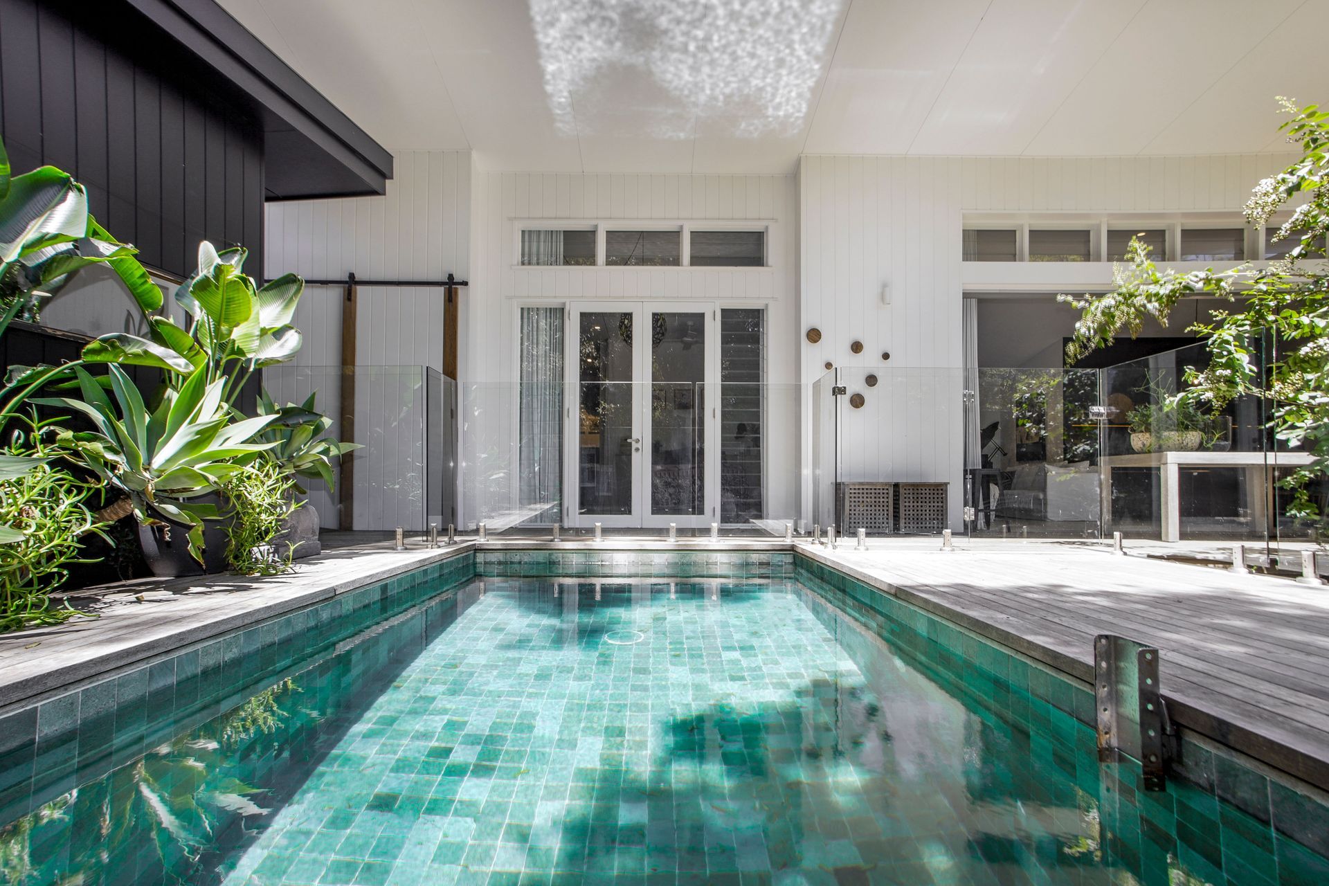 Bimbimbi House, Avalon