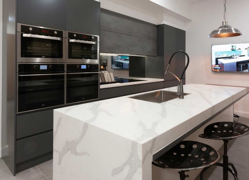 Contemporary Two-tone Kitchen, Drummoyne
