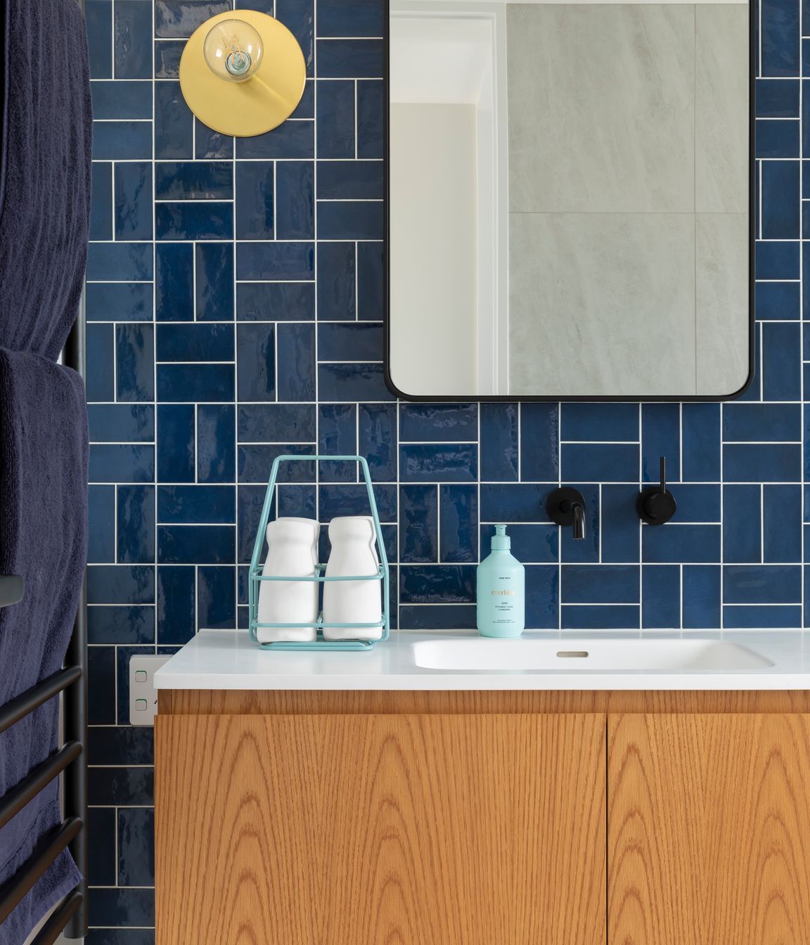 Prime Veneer, American White Oak - Crown Cut &amp; Prime Laminate, Devious Soft-Matt. Design by Kate Carter Interior Design. Photography by Sarah Rowlands.
