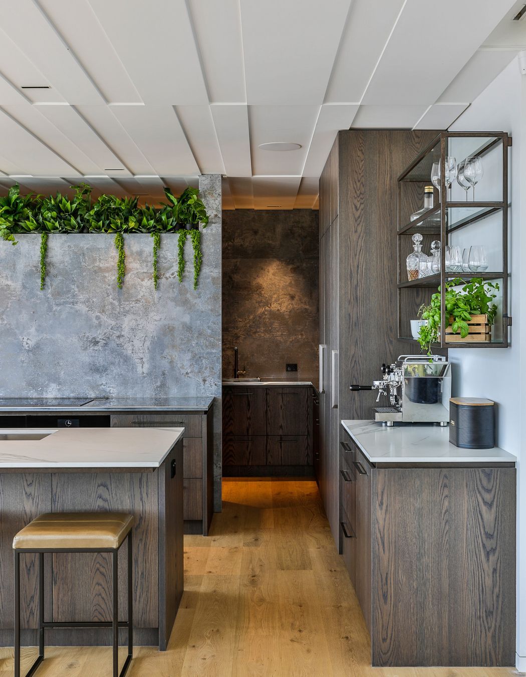 Prime Veneer, Art Planked . Design by Michelle Gillbanks, Kitchens by Design.