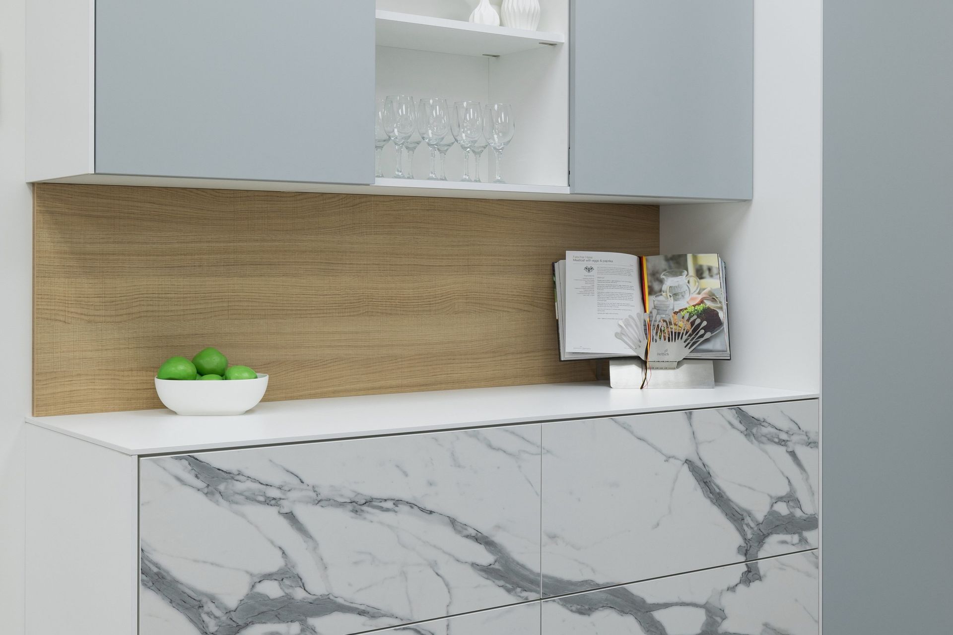 Prime Laminate Calacutta Grey, Prime Laminate Foxy Soft-Matt. Design by Hettich NZ Showroom.